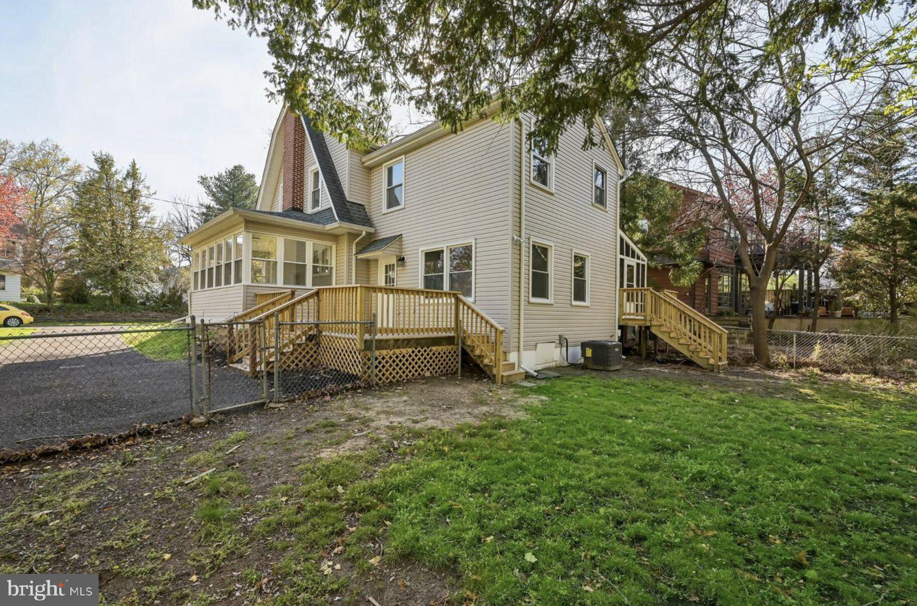 246 BRIAR HILL LANE