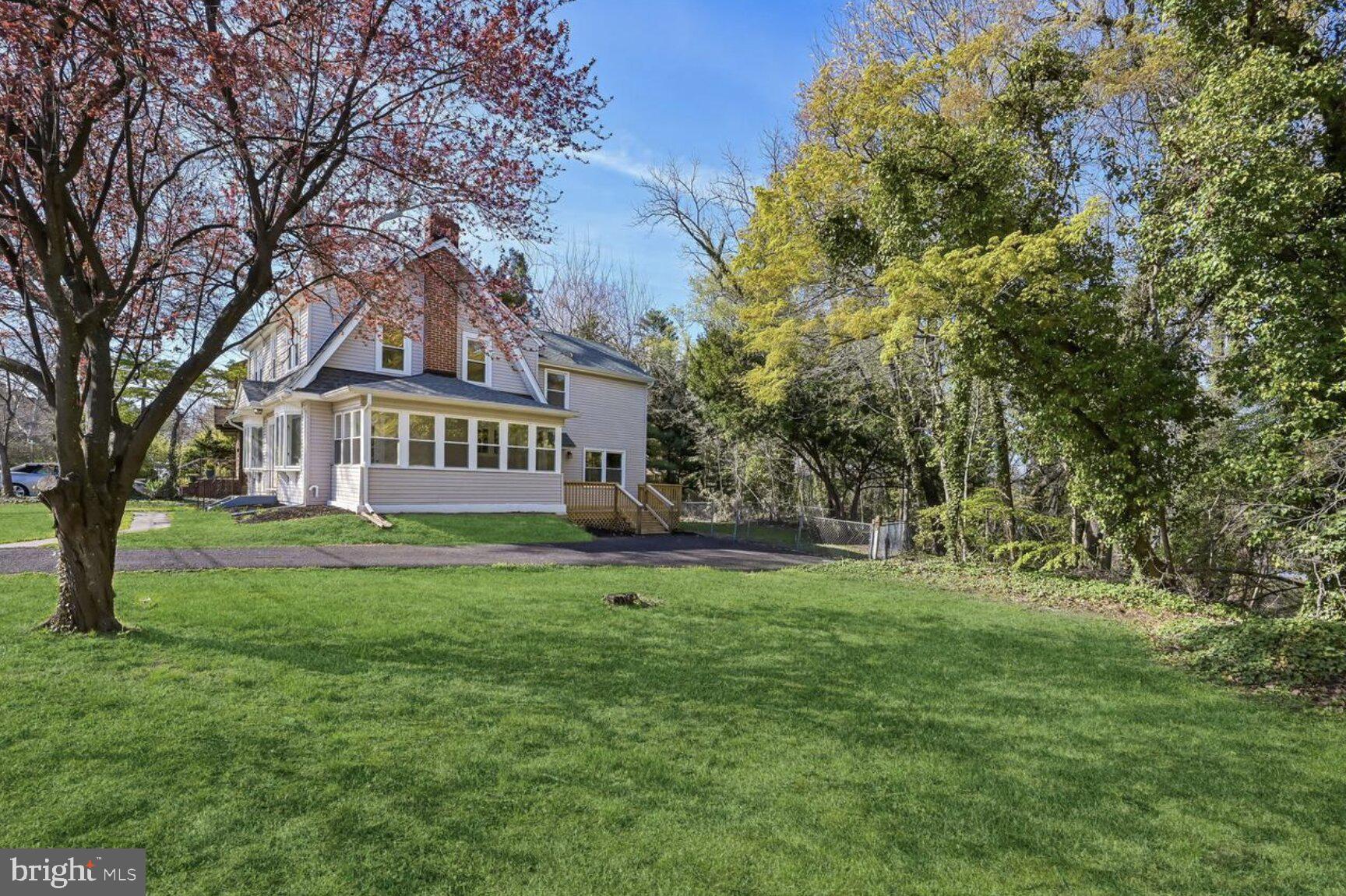 246 BRIAR HILL LANE