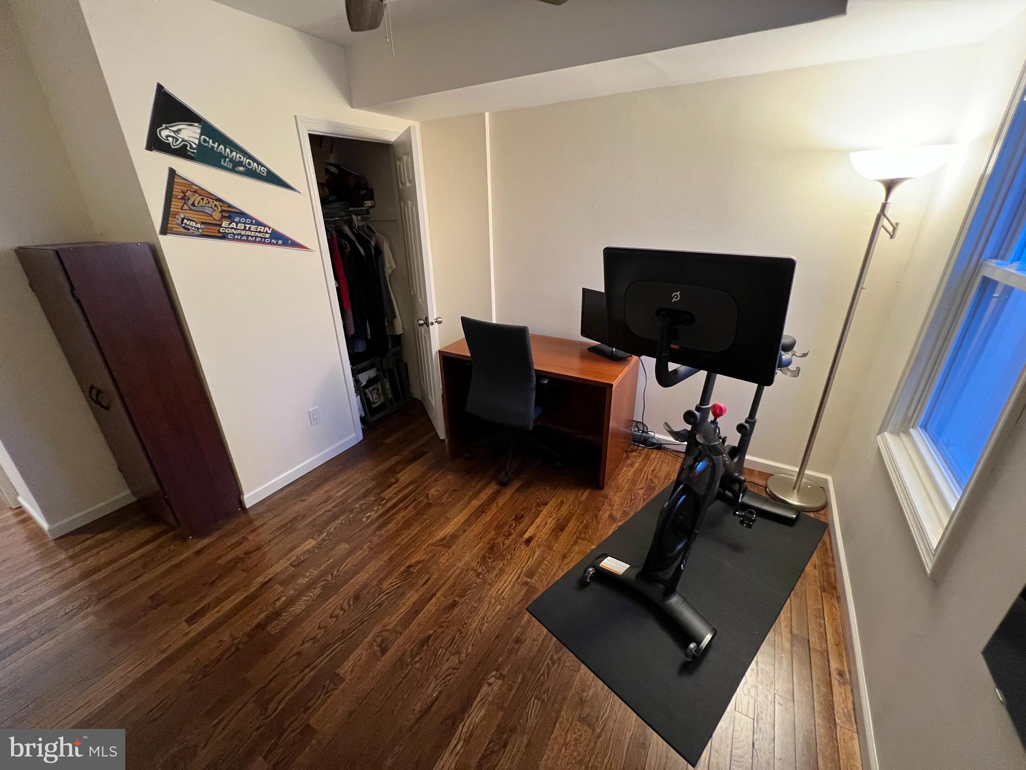 HAWTHORNE - Residential Lease