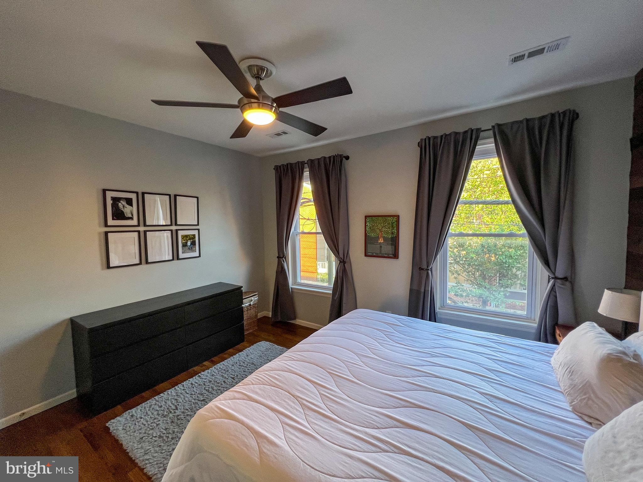 HAWTHORNE - Residential Lease