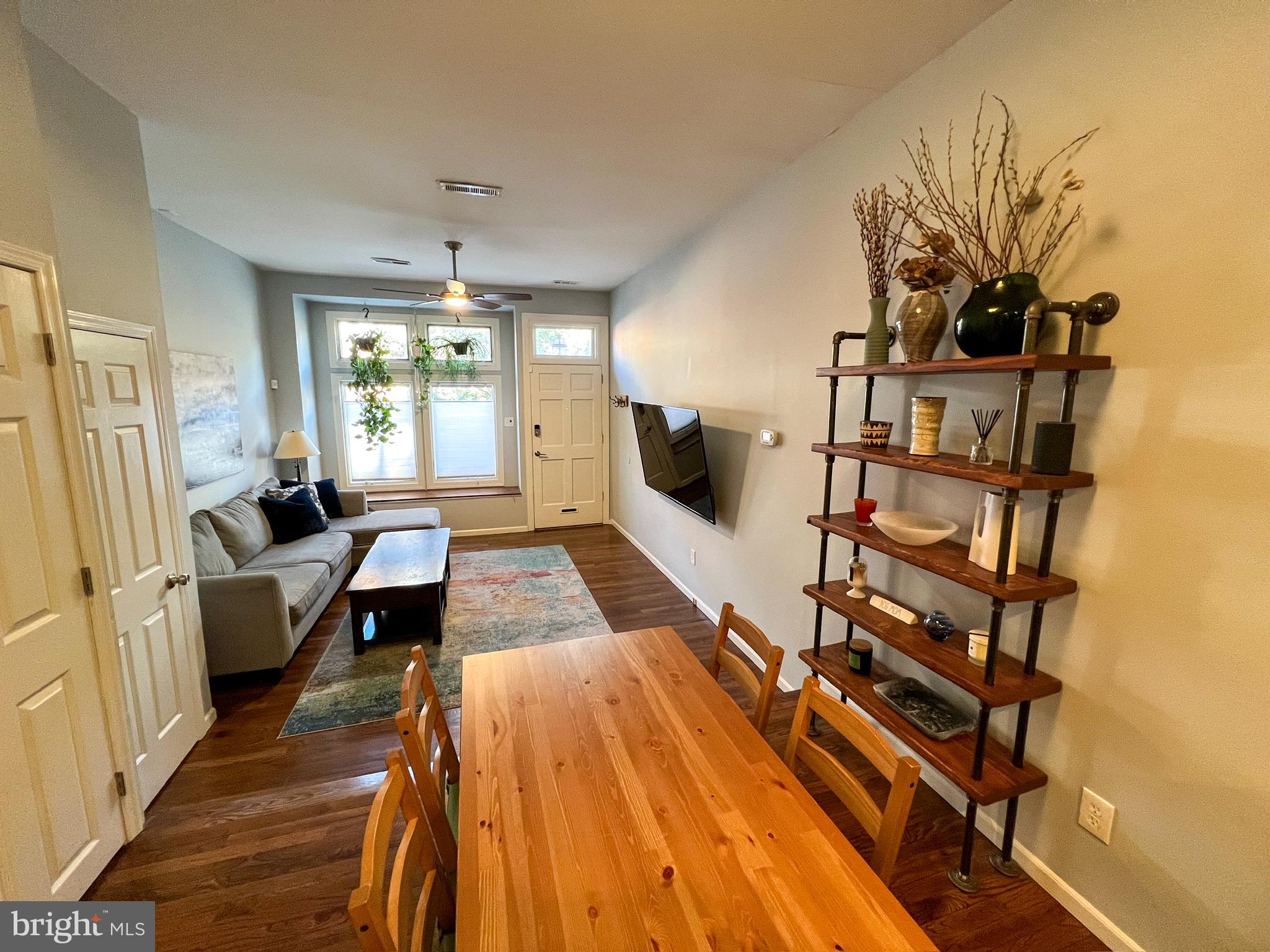 HAWTHORNE - Residential Lease