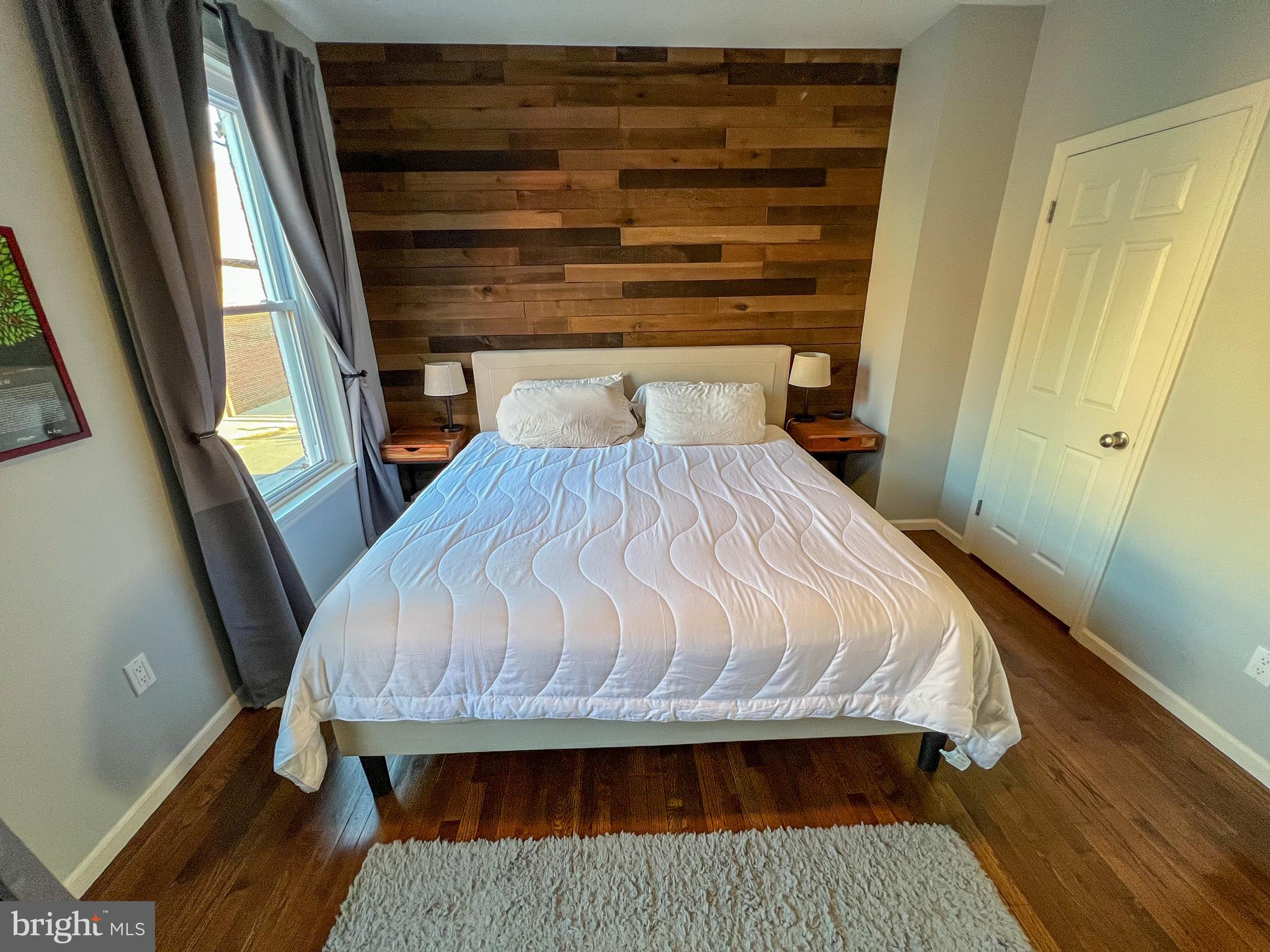 HAWTHORNE - Residential Lease