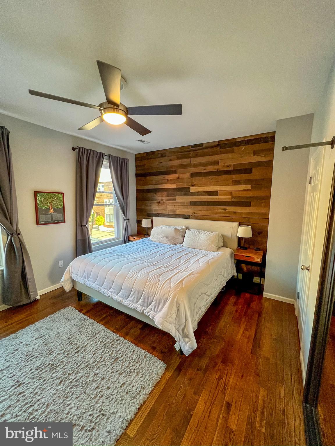 HAWTHORNE - Residential Lease