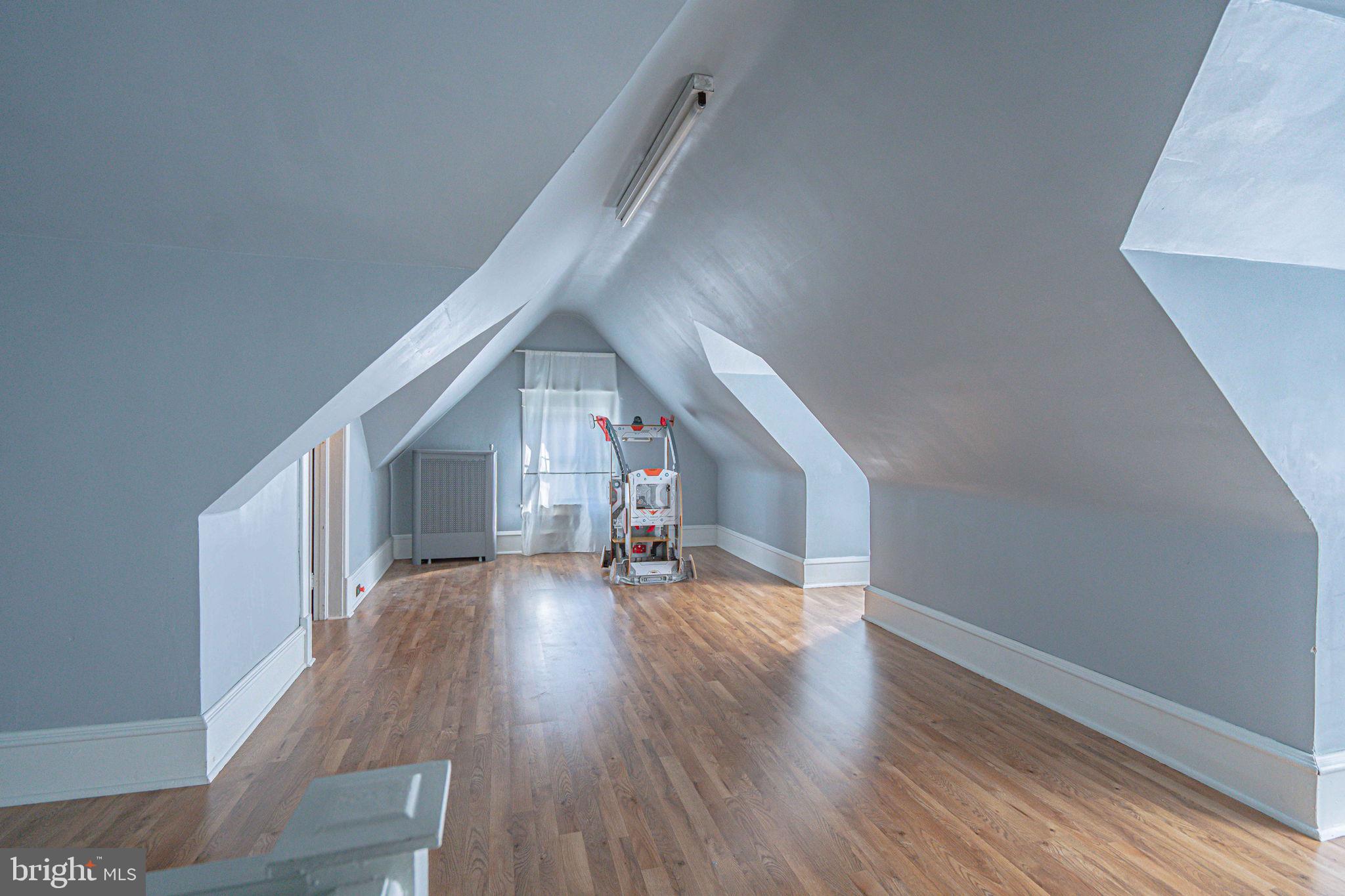 EAST END - Residential