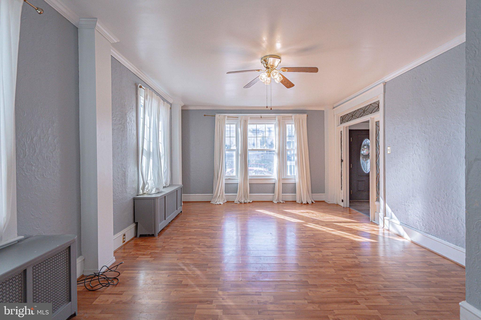 EAST END - Residential