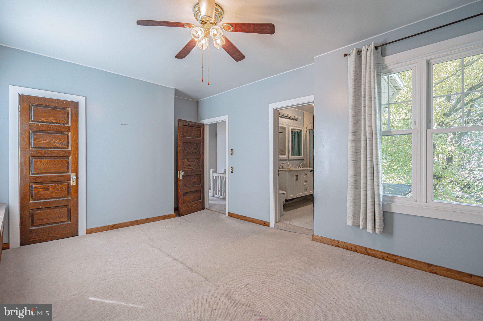 EAST END - Residential