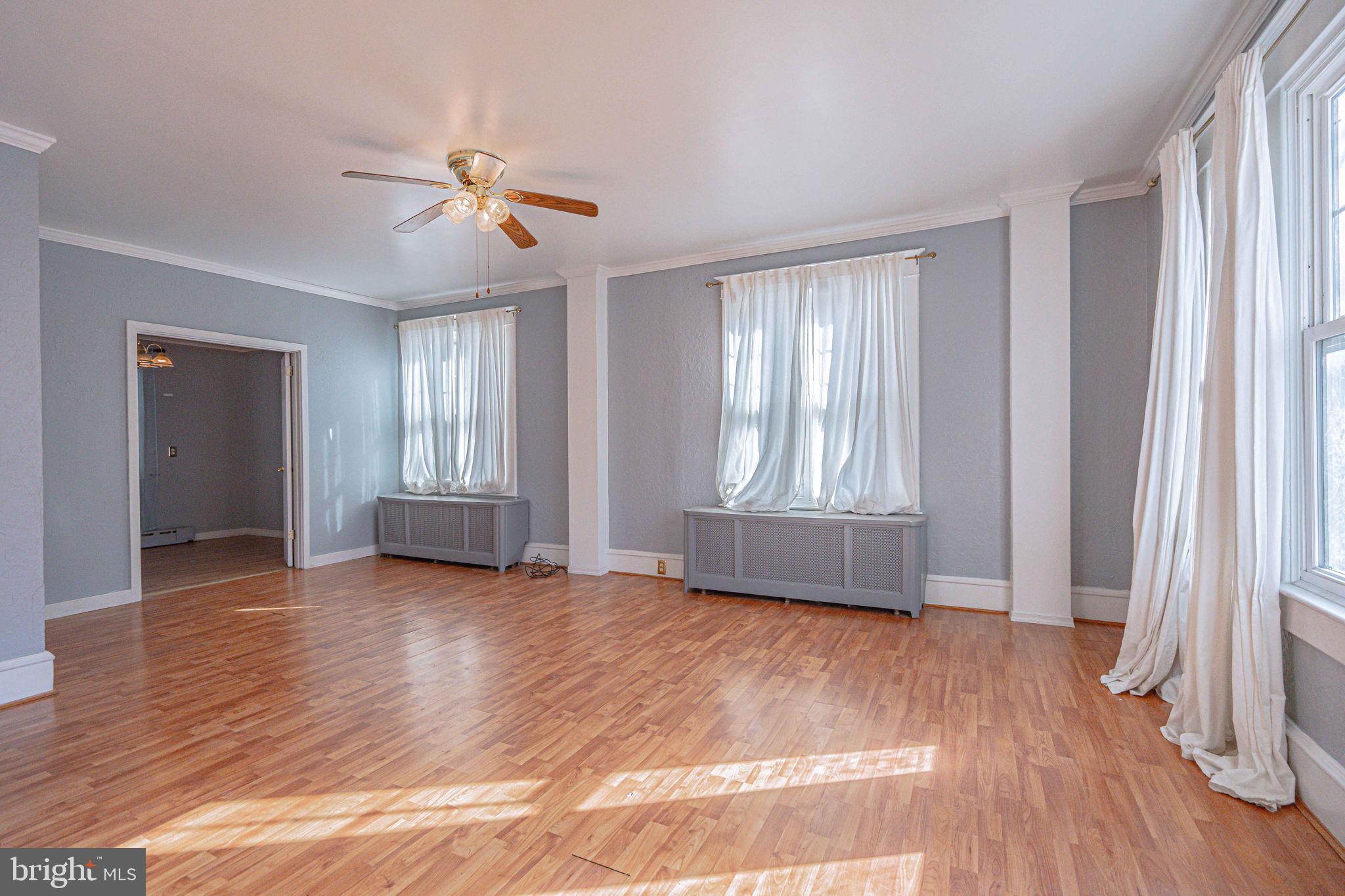 EAST END - Residential