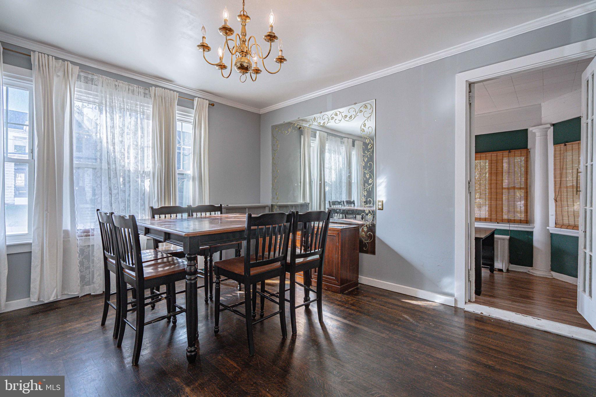 EAST END - Residential