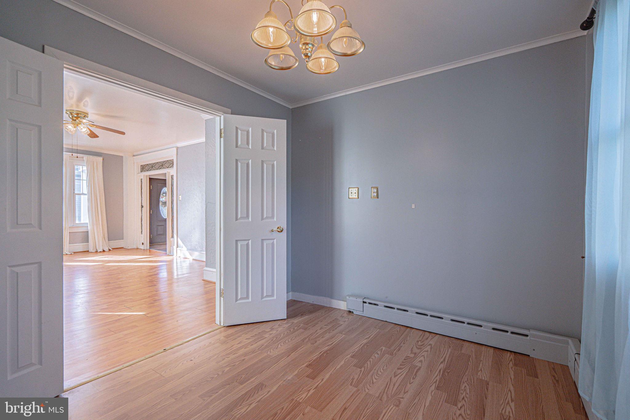 EAST END - Residential