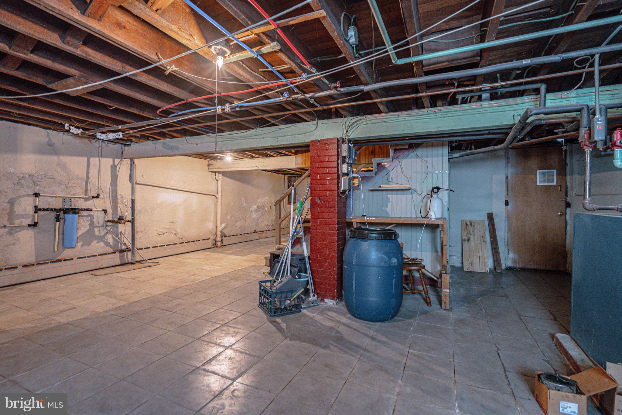 EAST END - Residential