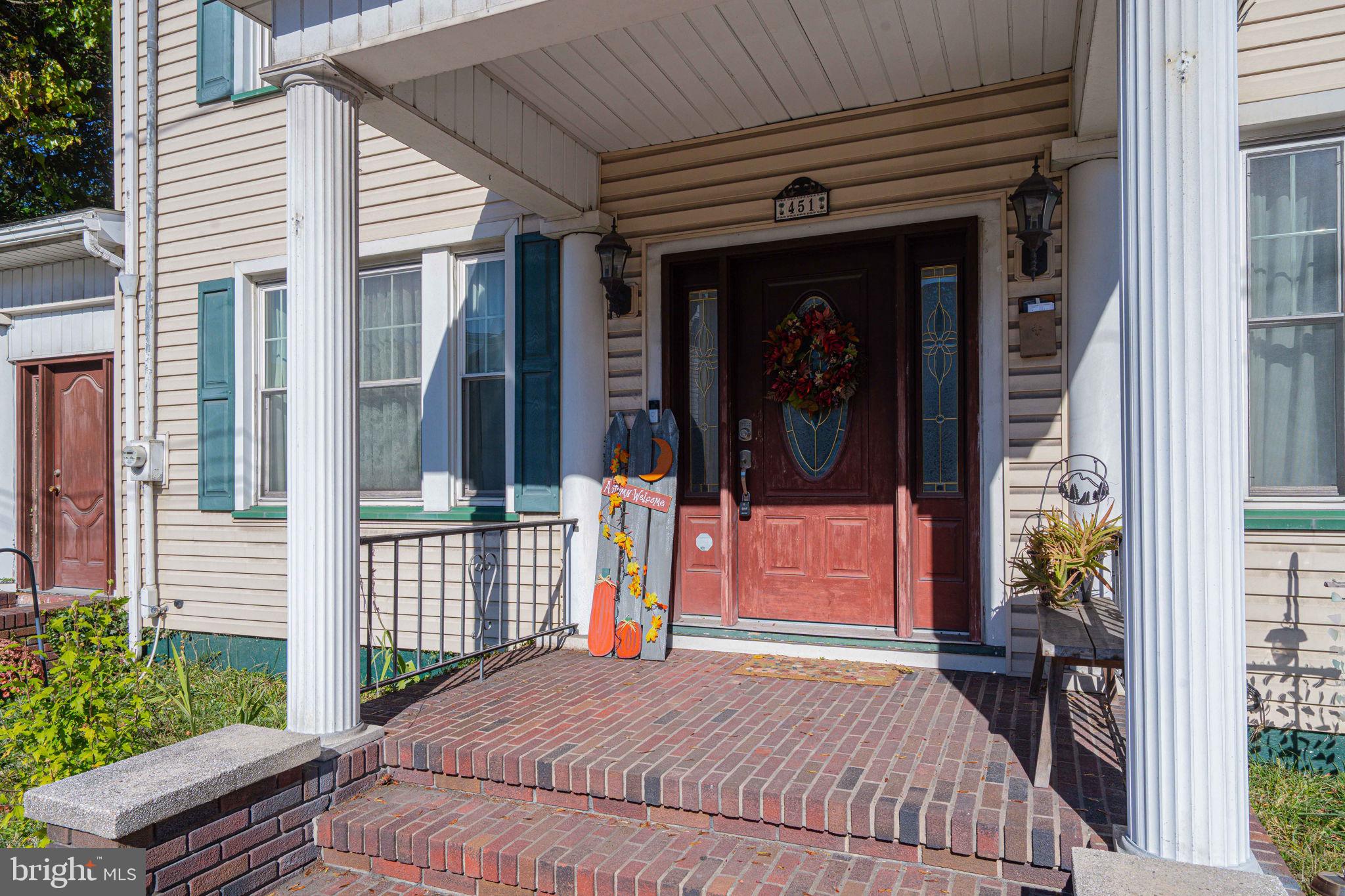 EAST END - Residential