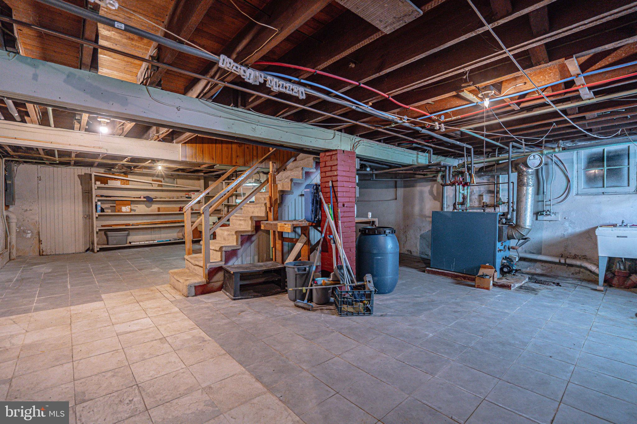 EAST END - Residential