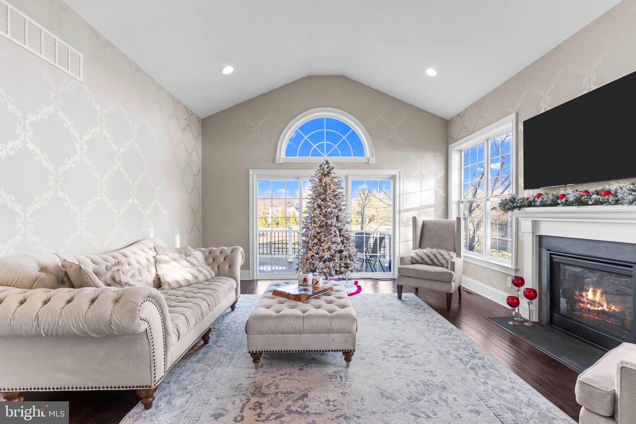 THE ENCLAVE AT UPPER - Residential