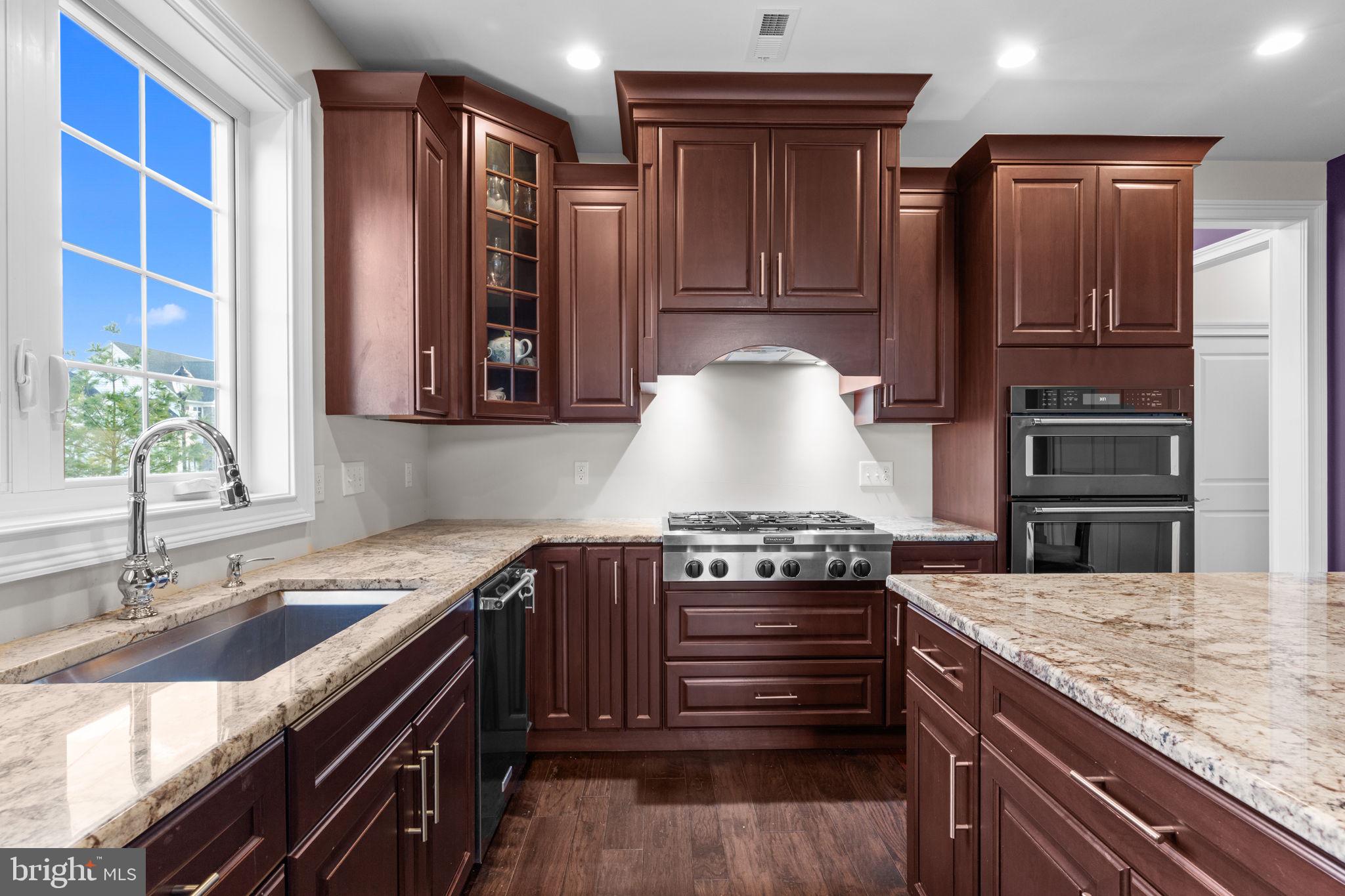 THE ENCLAVE AT UPPER - Residential