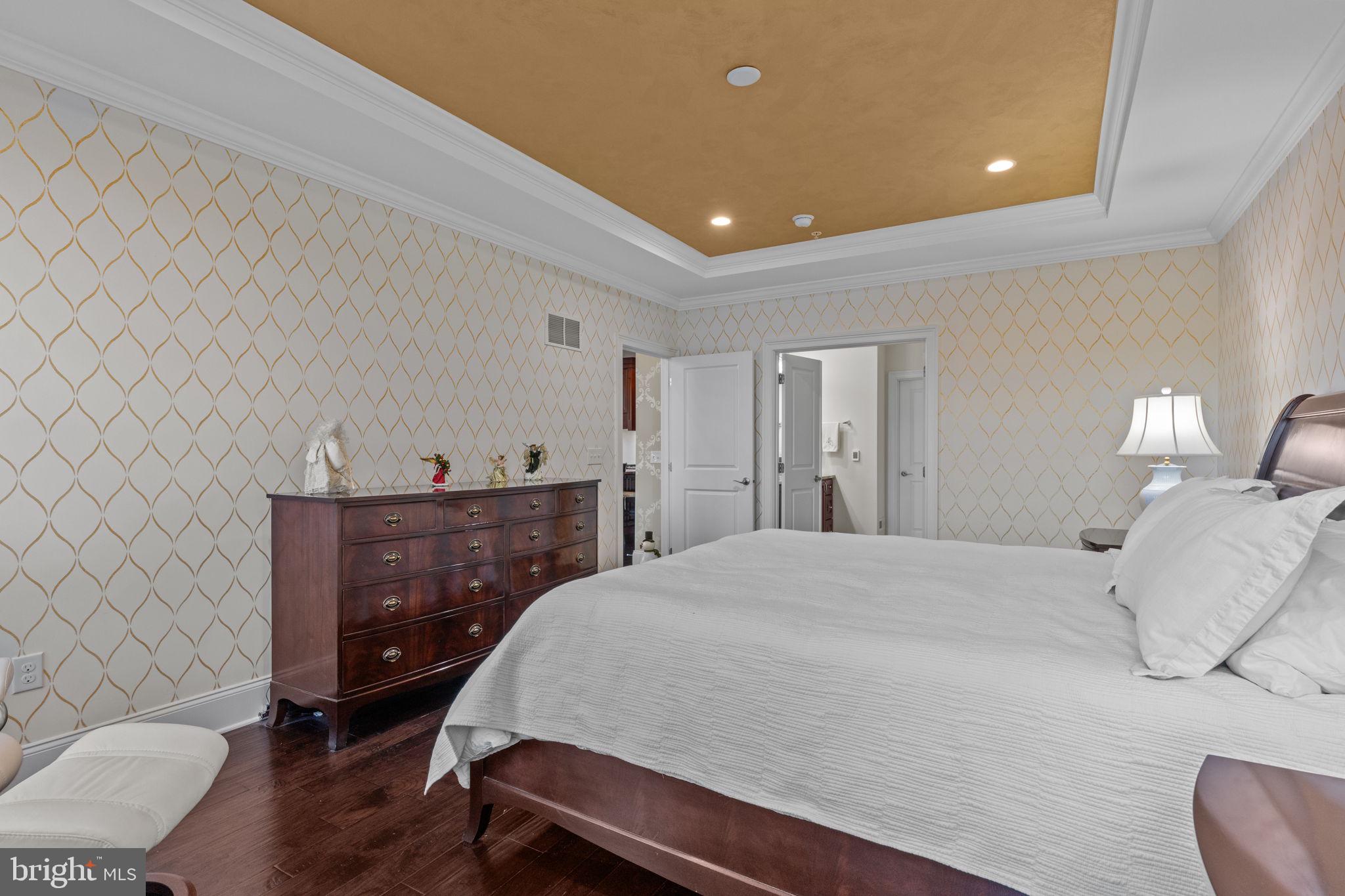 THE ENCLAVE AT UPPER - Residential