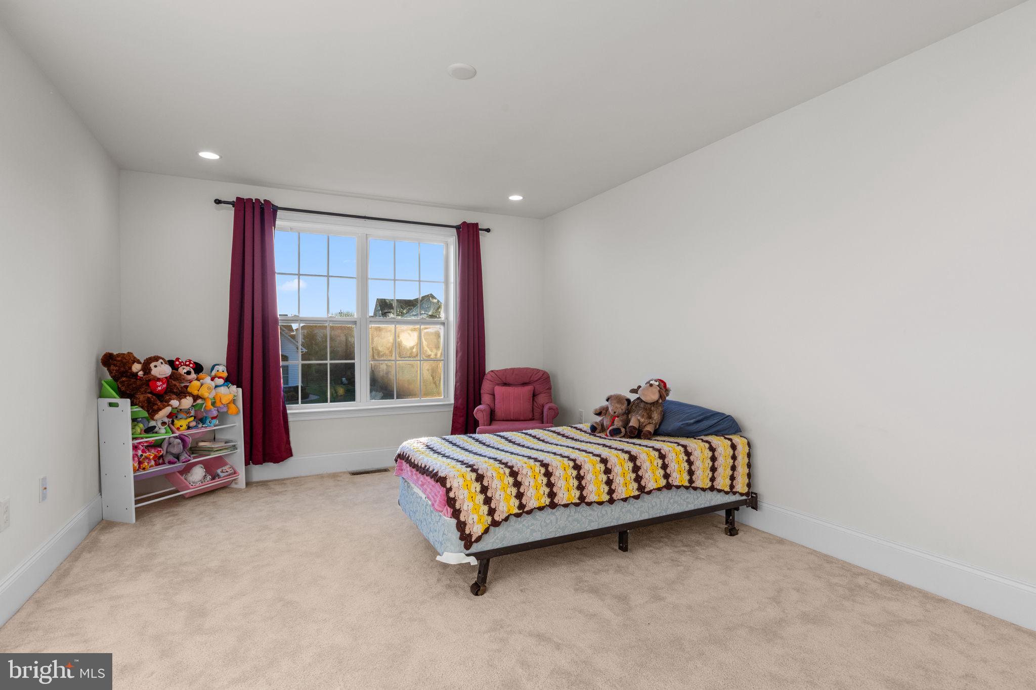 THE ENCLAVE AT UPPER - Residential