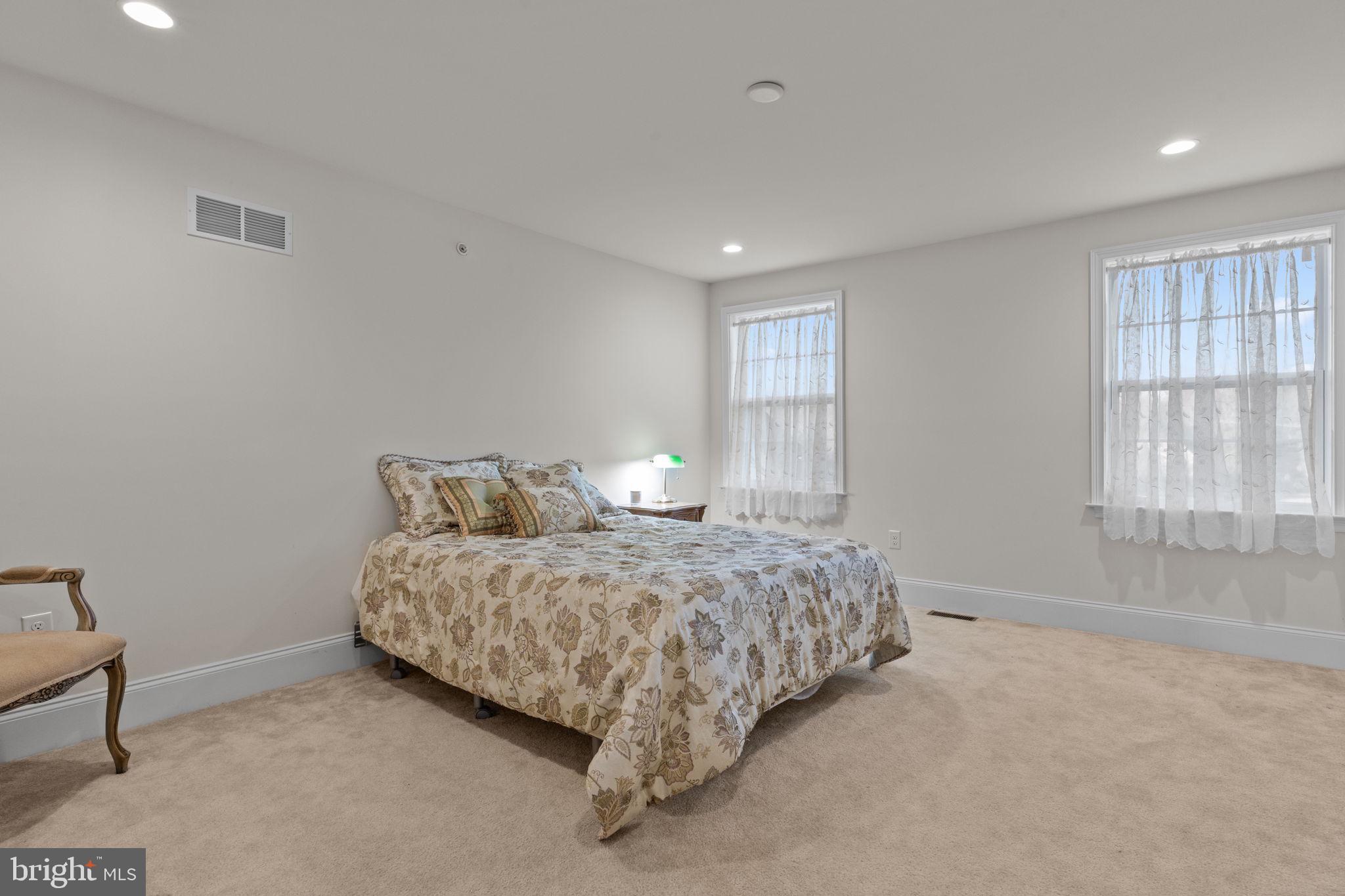 THE ENCLAVE AT UPPER - Residential