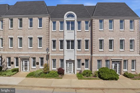 Photo of 3913 Blenheim Boulevard #31B, FAIRFAX, VA 22030 (MLS # VAFC2008370)