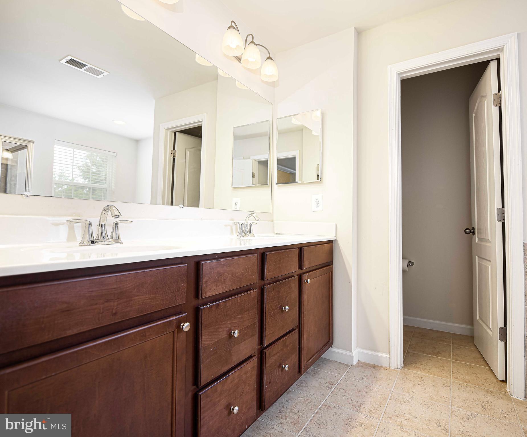 VINCENT FARM - Residential Lease