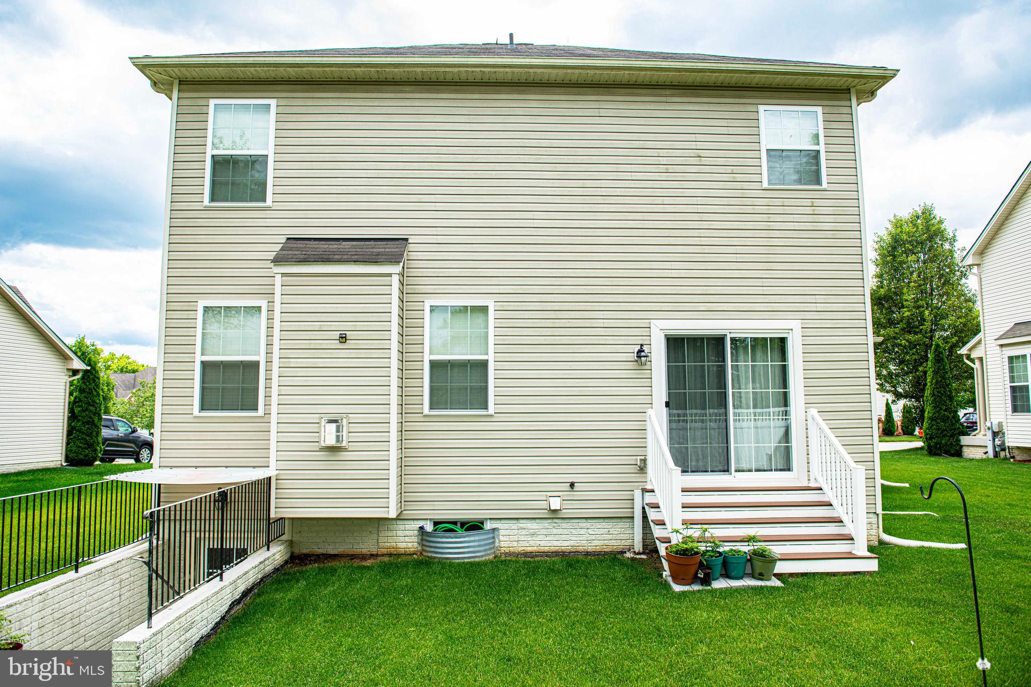 VINCENT FARM - Residential Lease