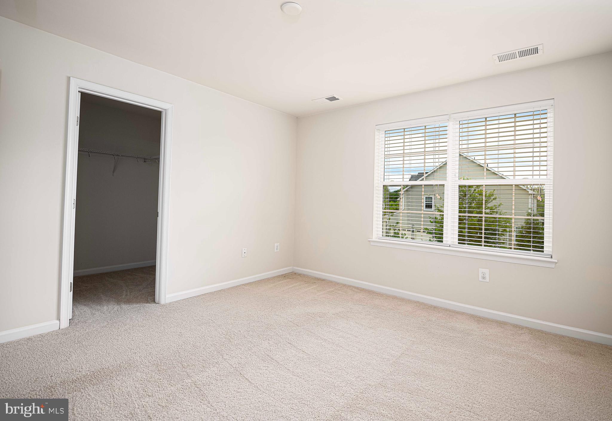 VINCENT FARM - Residential Lease