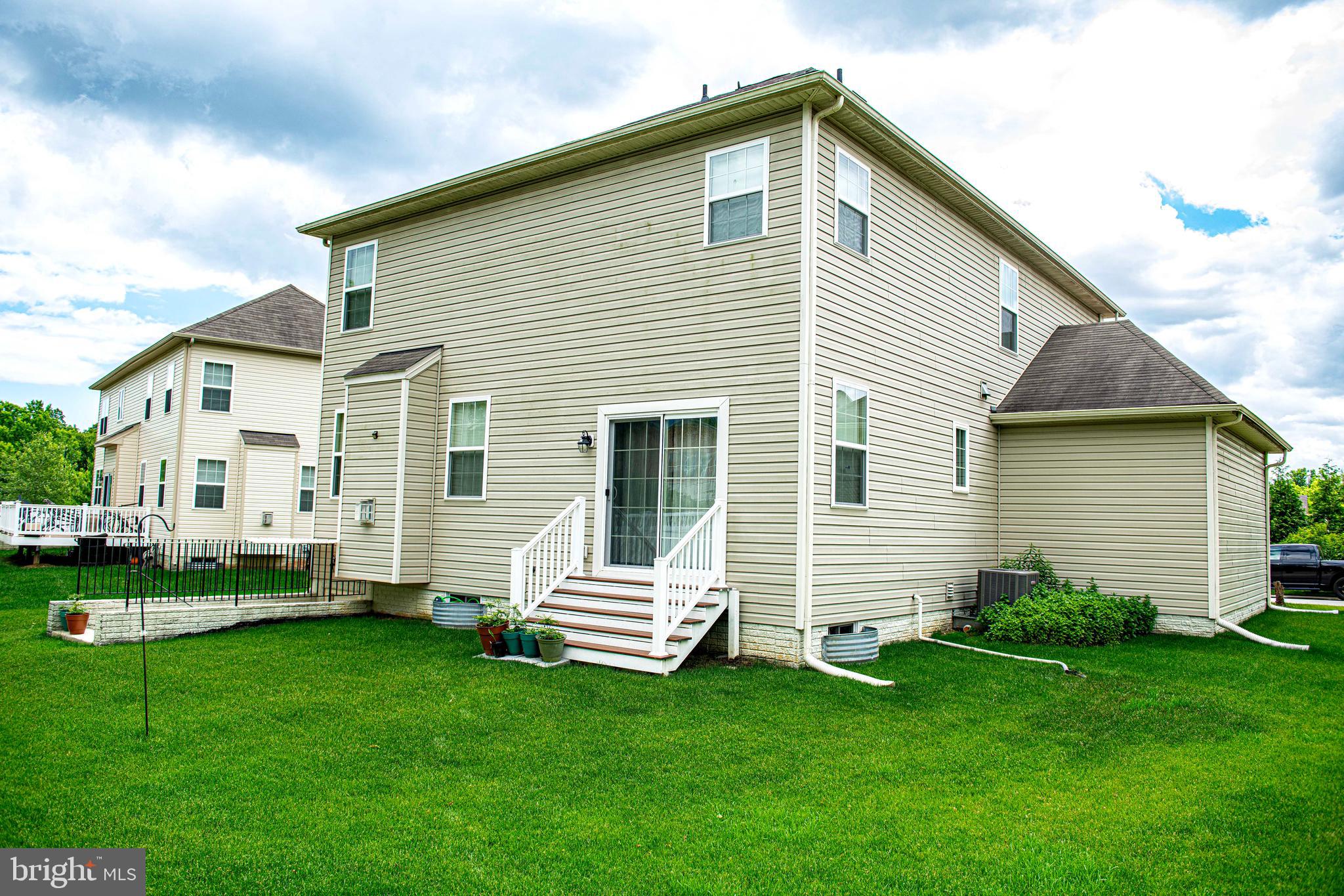 VINCENT FARM - Residential Lease