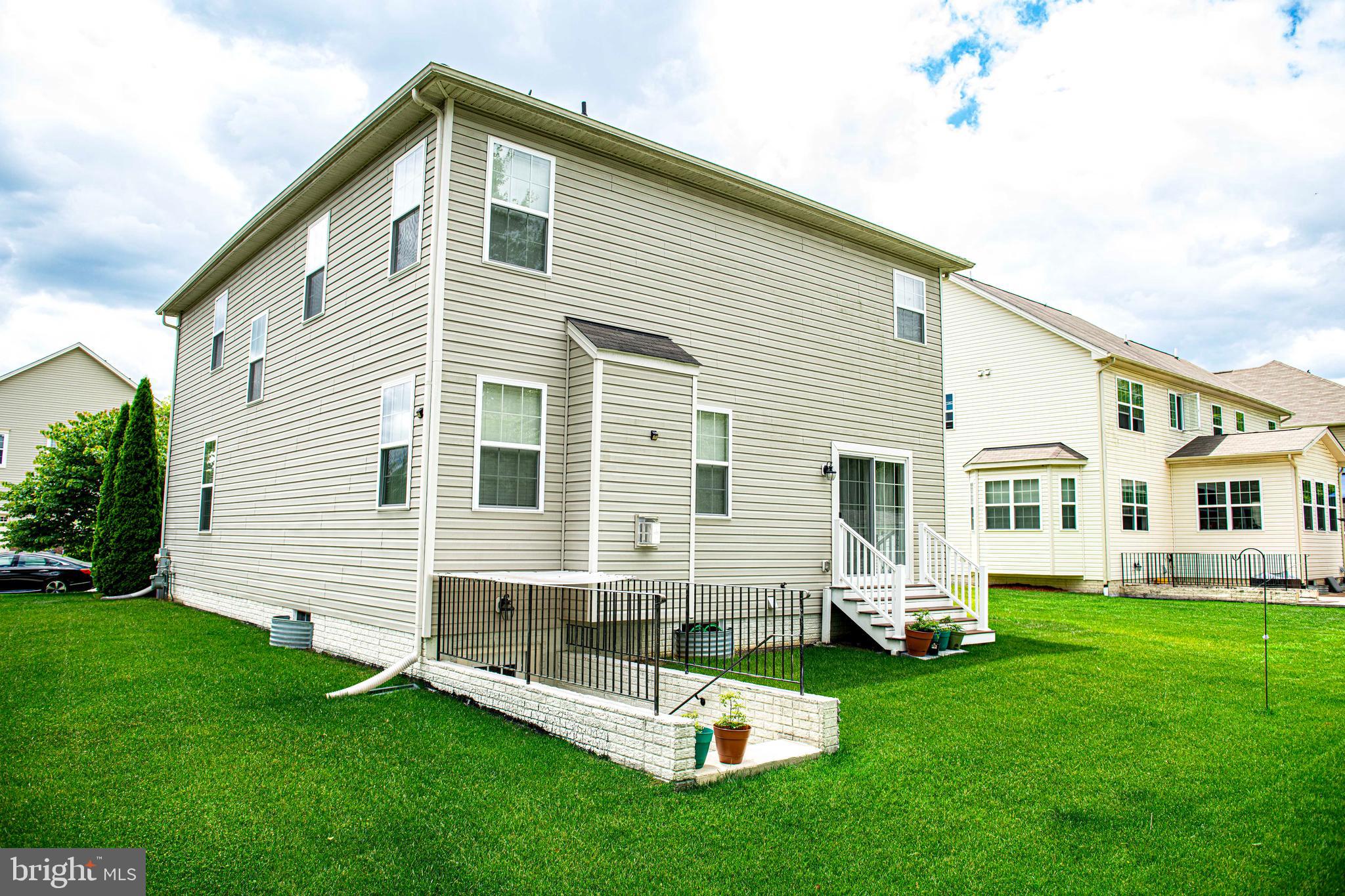 VINCENT FARM - Residential Lease