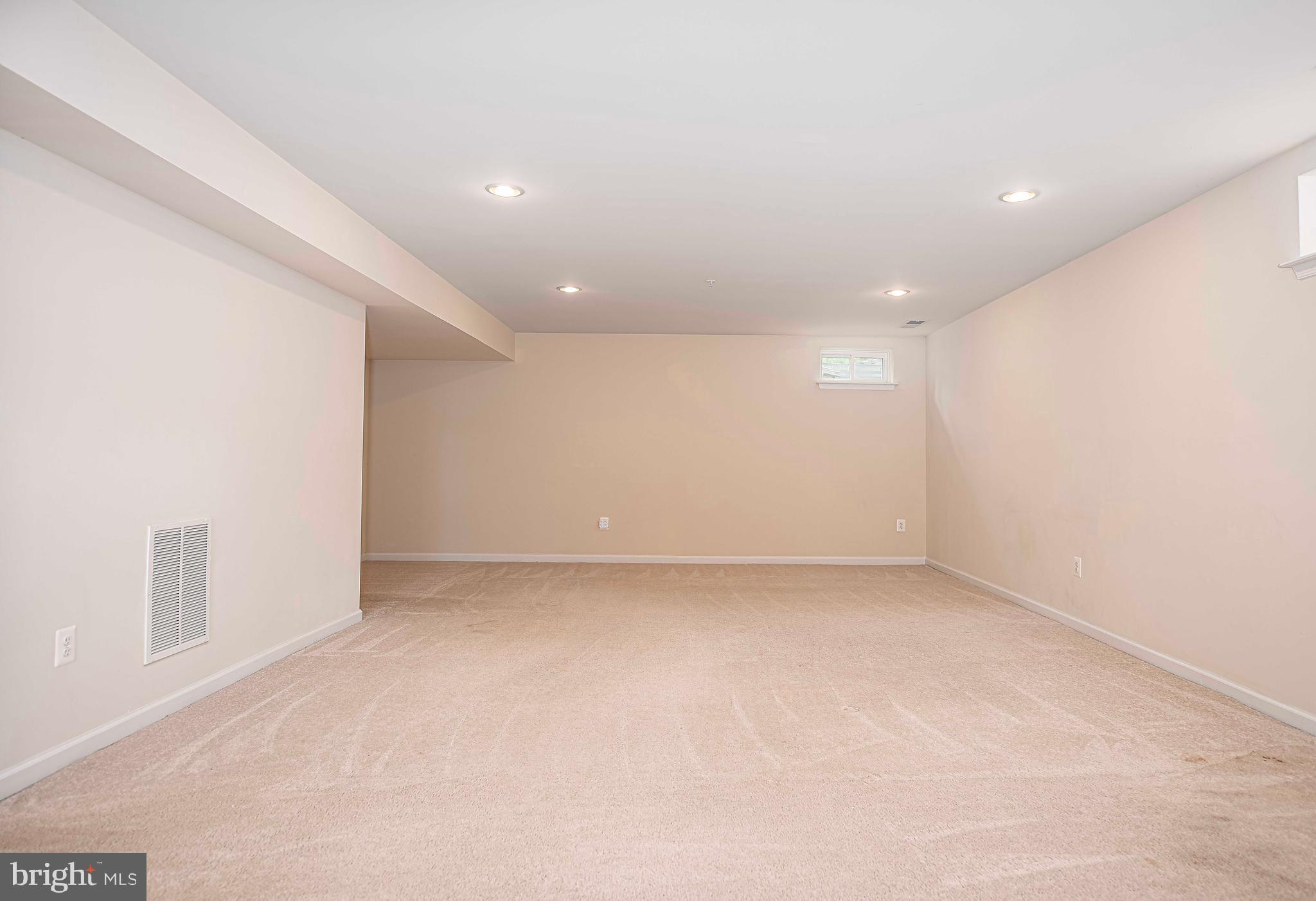 VINCENT FARM - Residential Lease