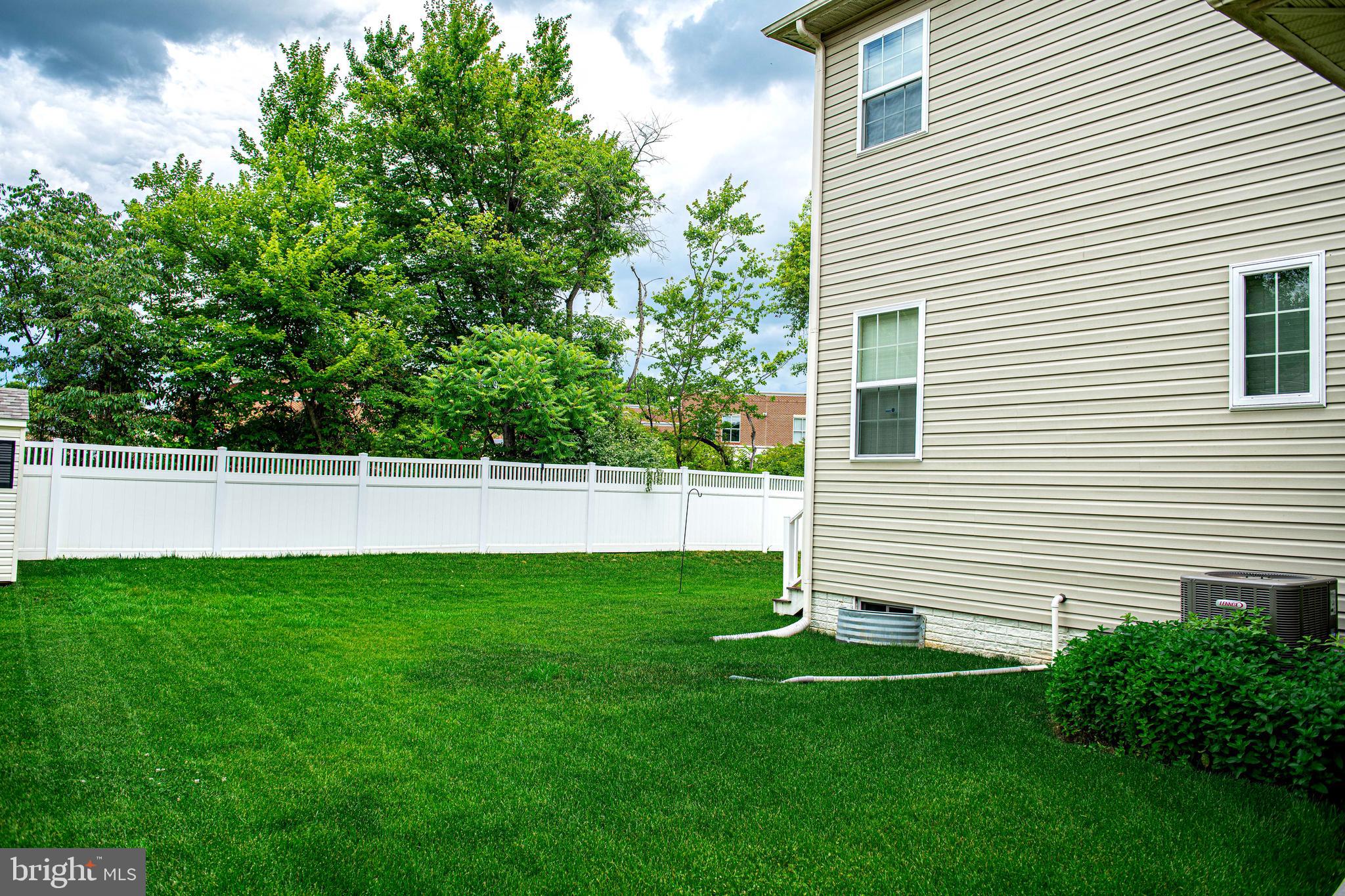 VINCENT FARM - Residential Lease