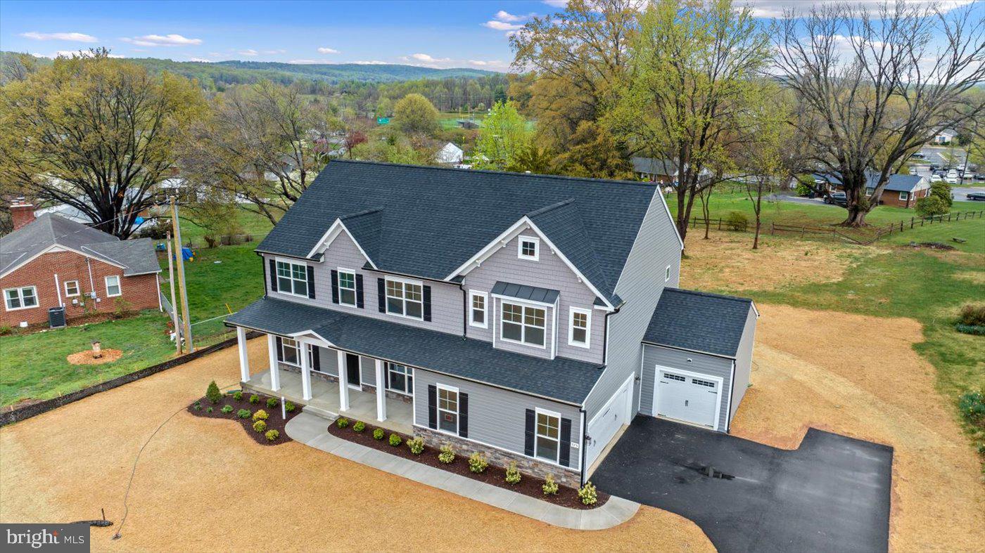 CRESTVIEW ESTATE - Residential