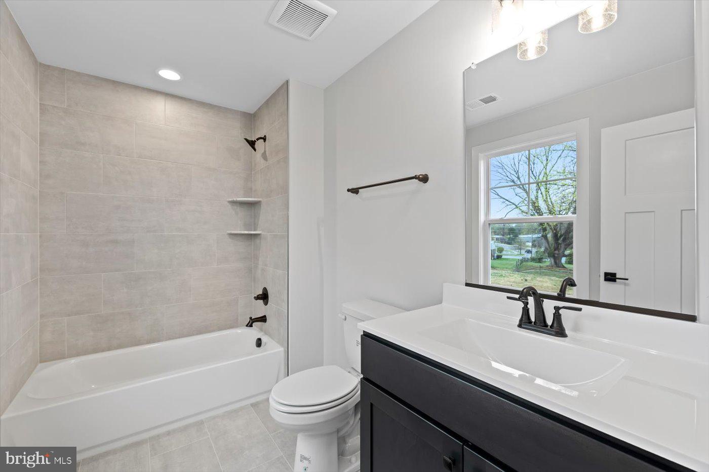 CRESTVIEW ESTATE - Residential