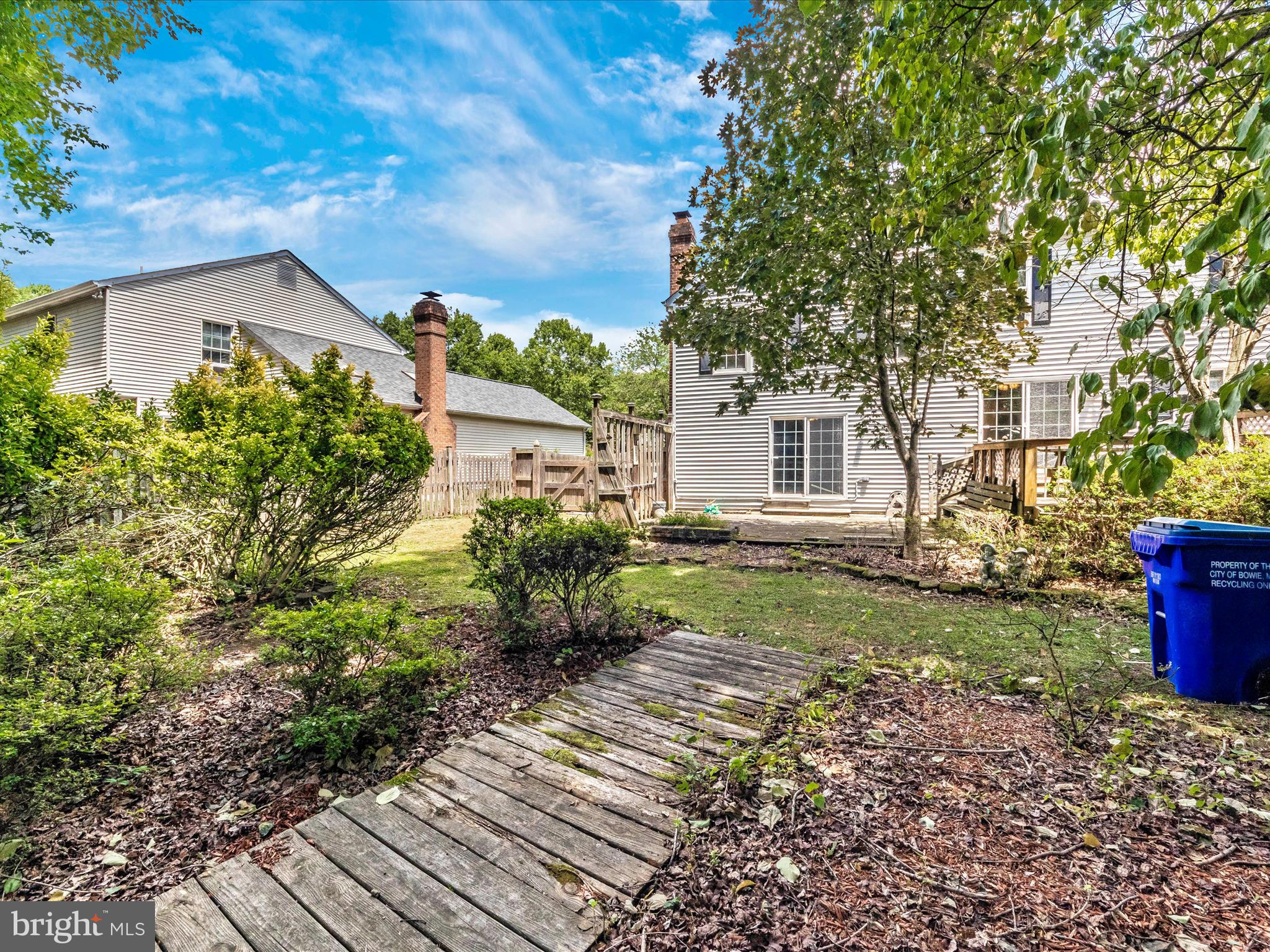 TALL OAKS CROSSING - Residential