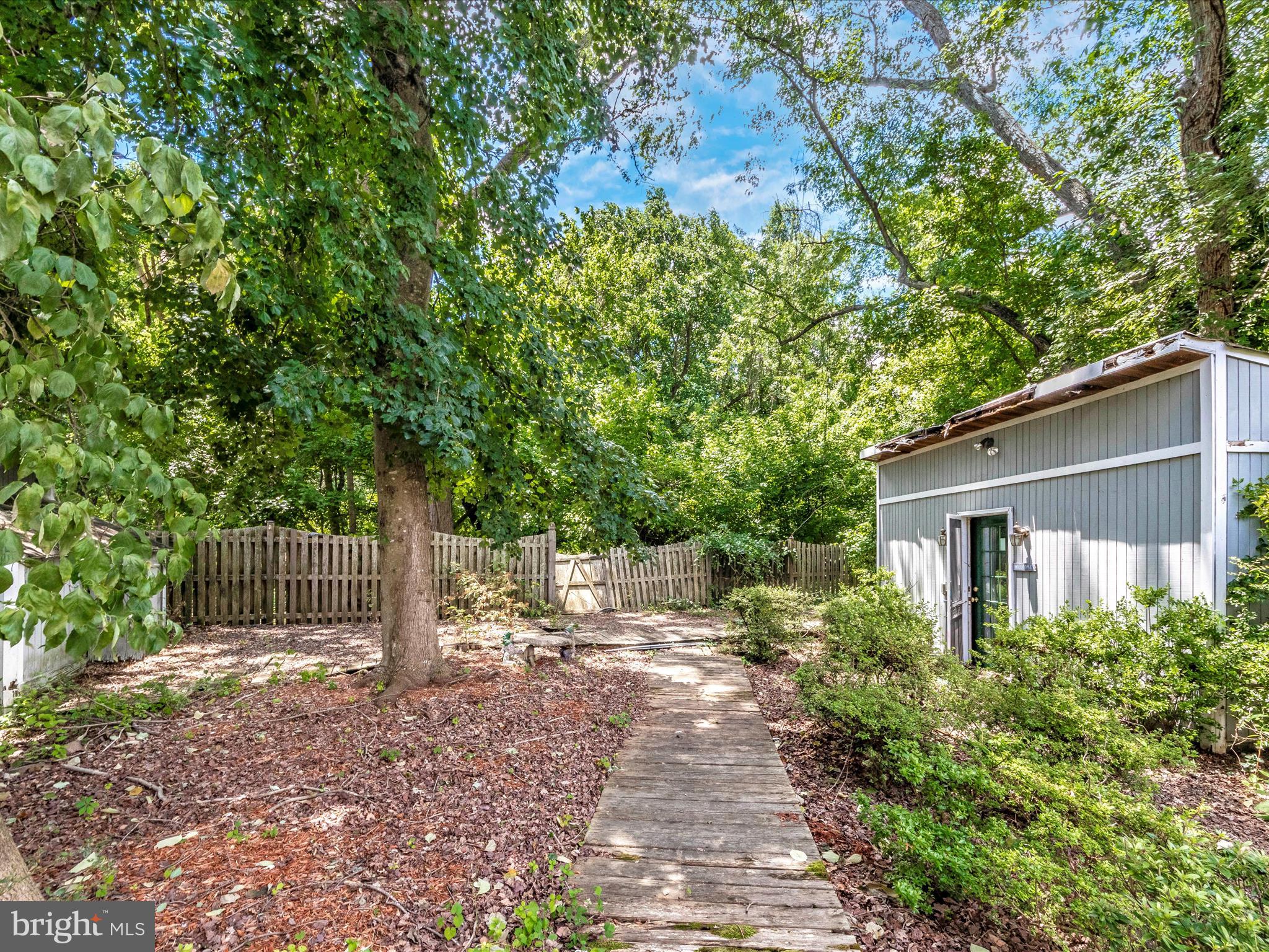 TALL OAKS CROSSING - Residential