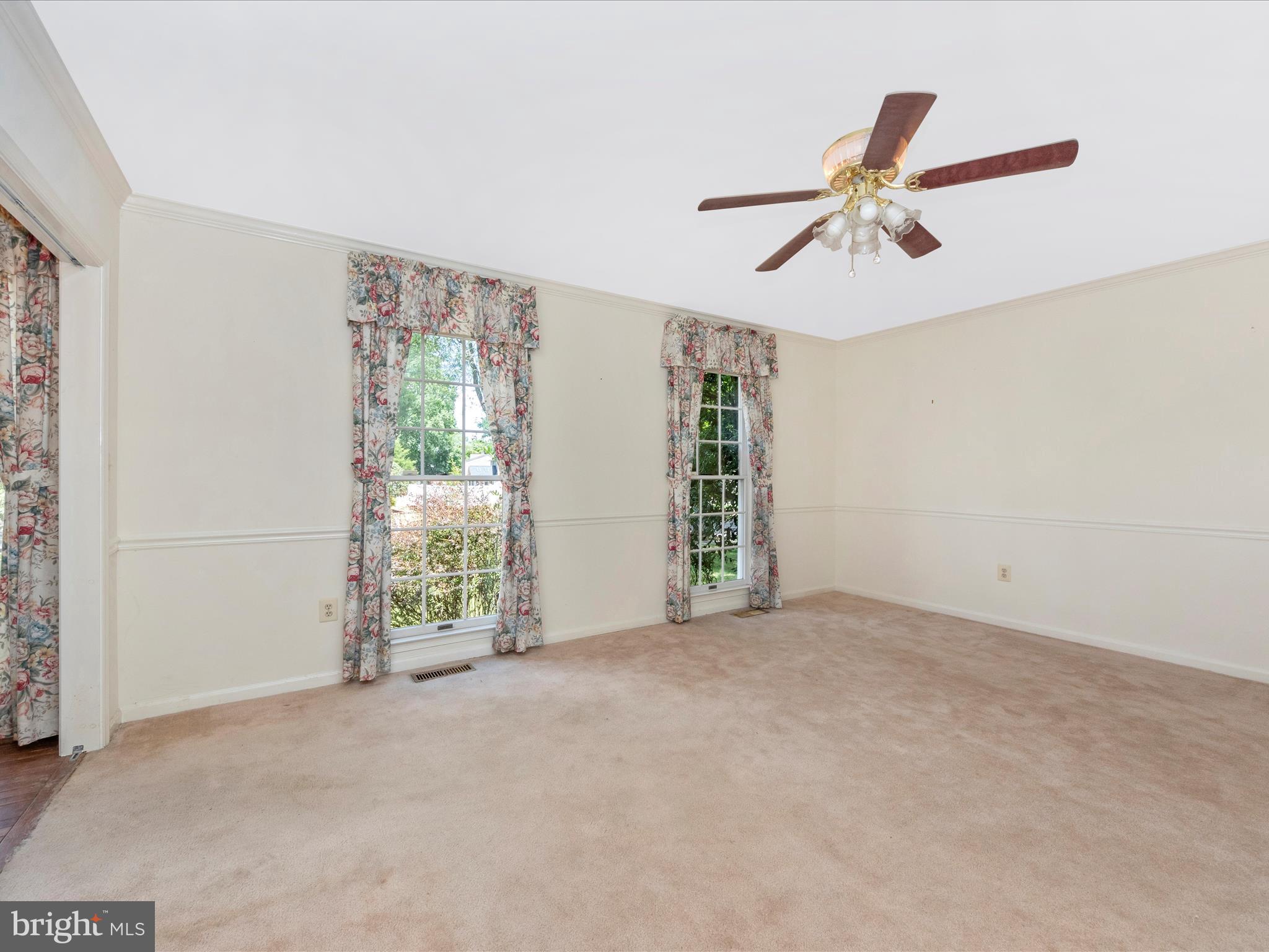 TALL OAKS CROSSING - Residential