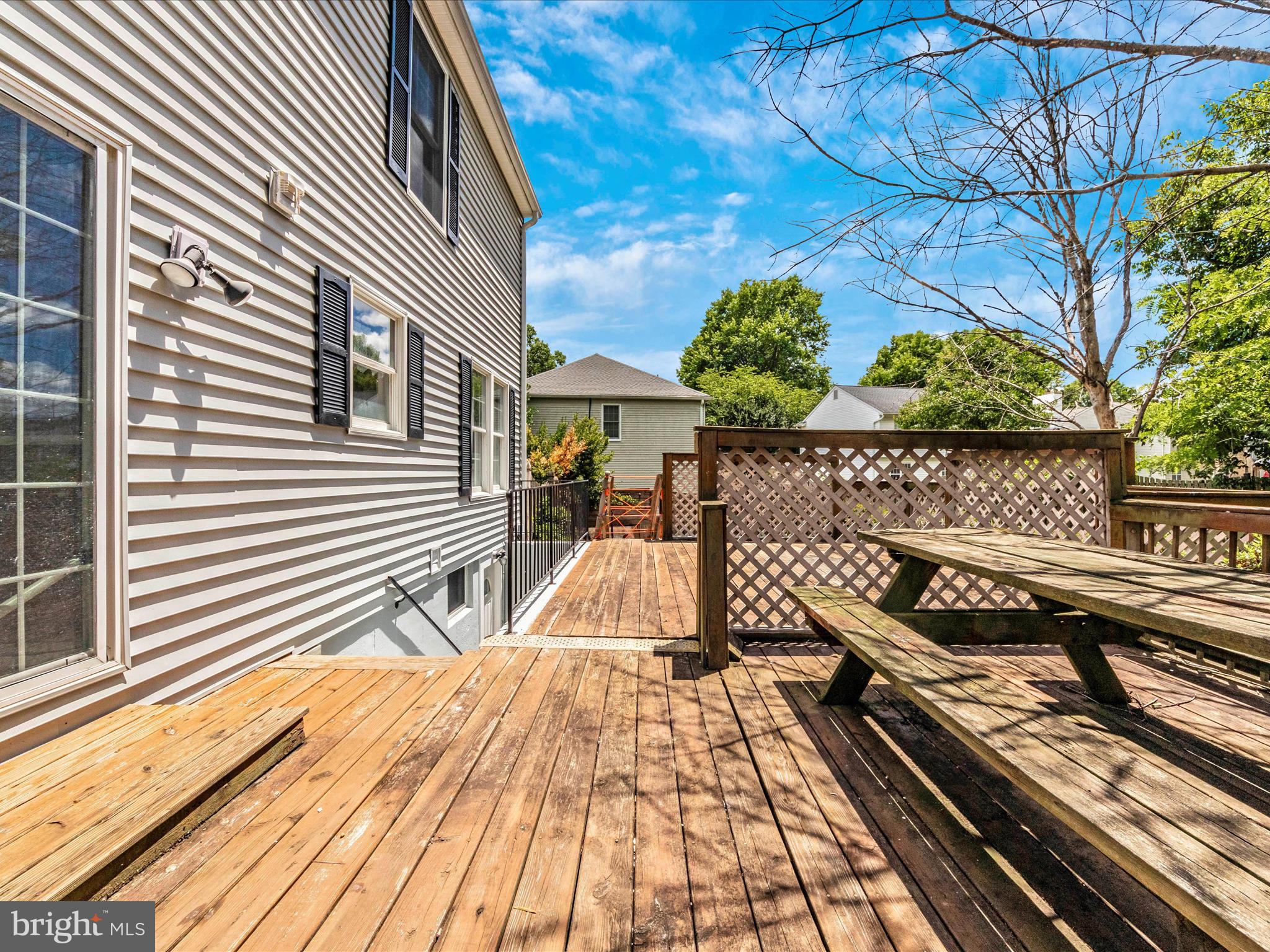 TALL OAKS CROSSING - Residential