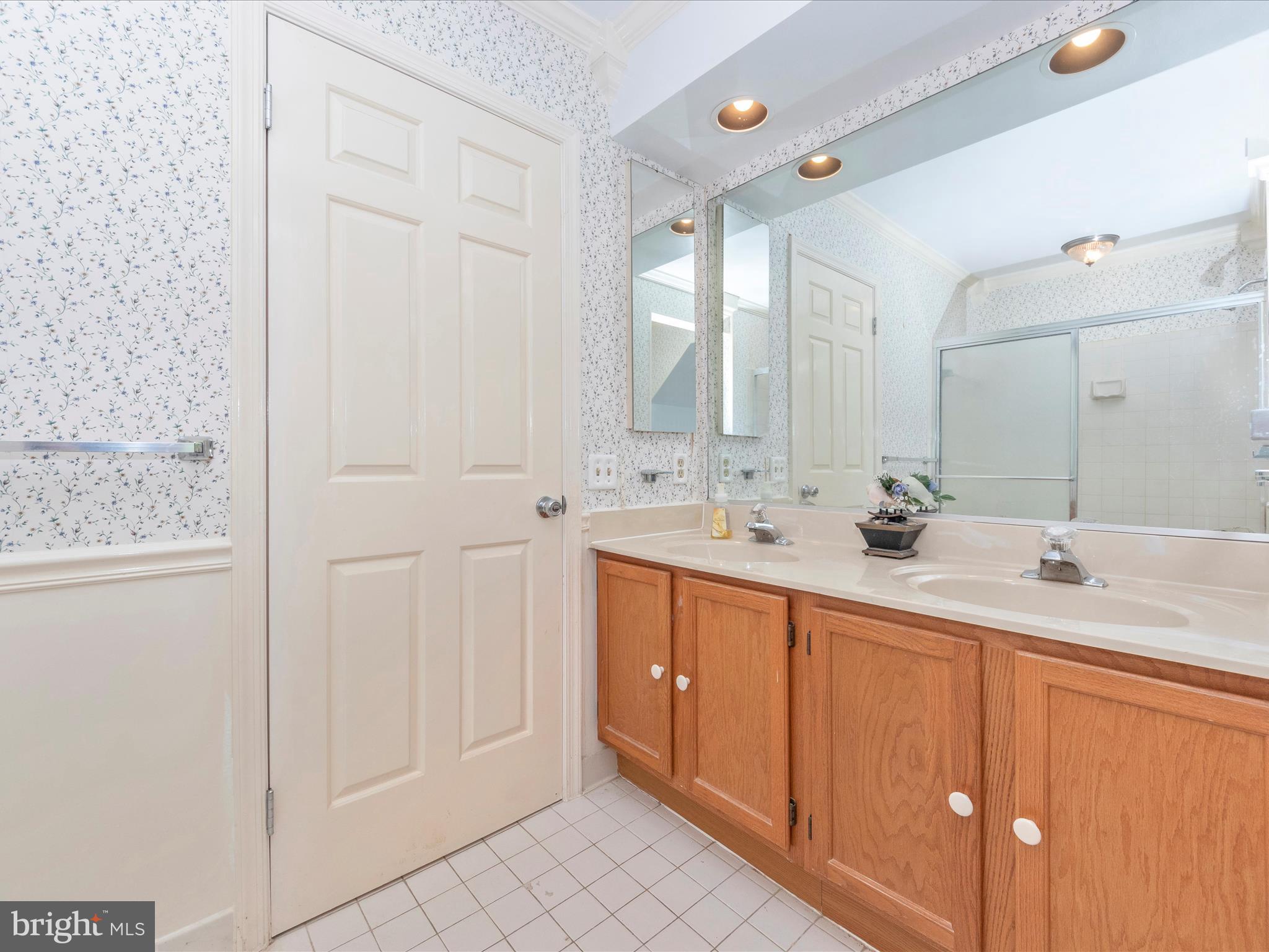 TALL OAKS CROSSING - Residential