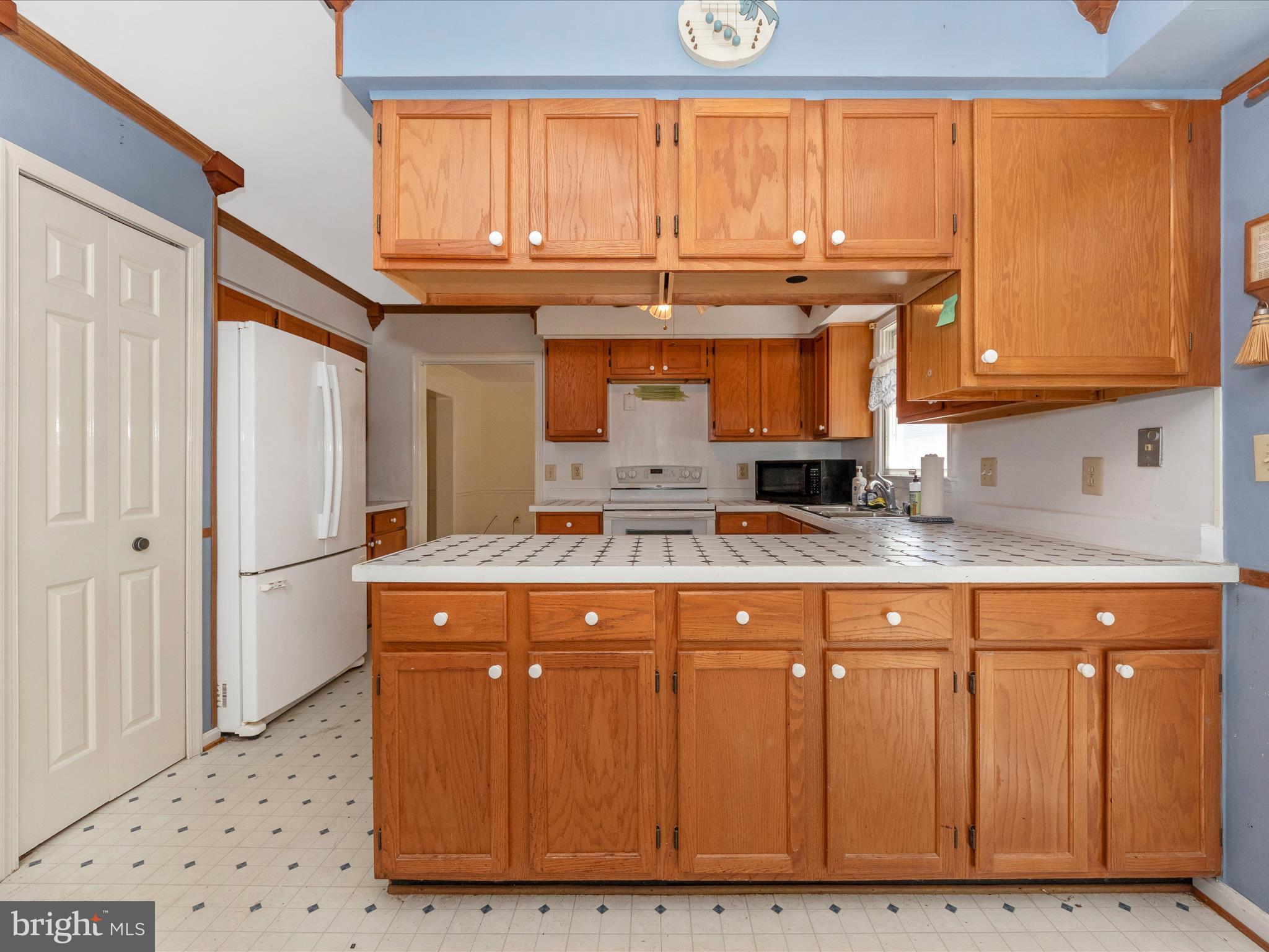 TALL OAKS CROSSING - Residential