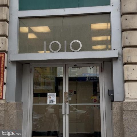 Photo of 1010 Arch Street #304, PHILADELPHIA, PA 19107 (MLS # PAPH2554764)
