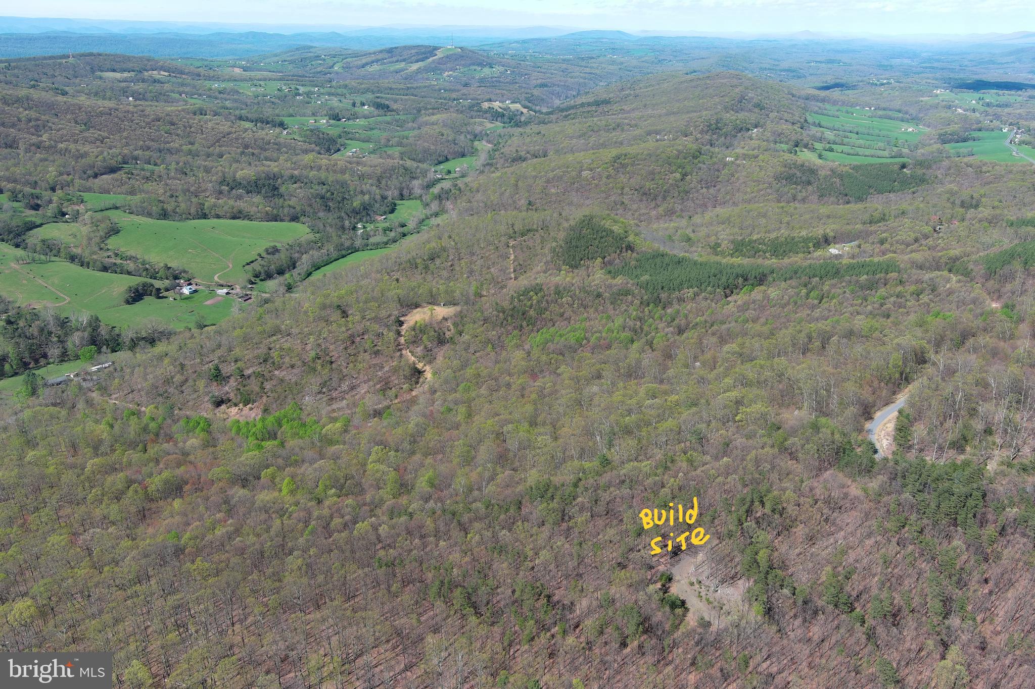STONY MOUNTAIN LODGE - Land