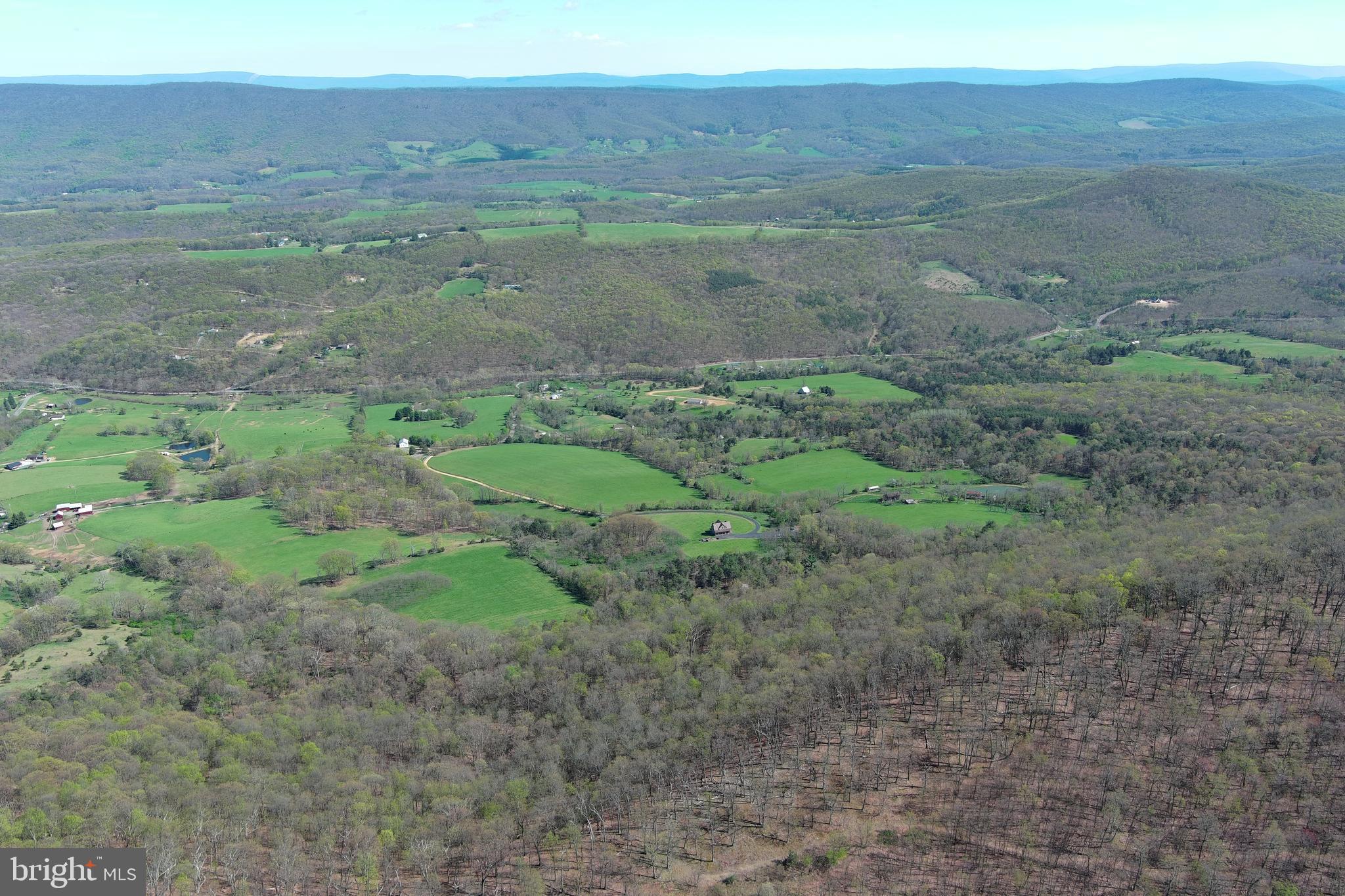 STONY MOUNTAIN LODGE - Land