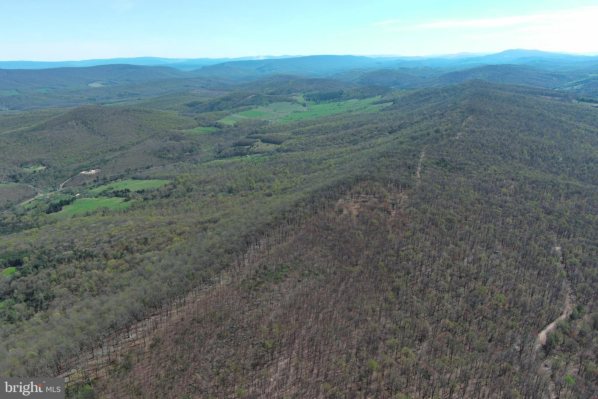 STONY MOUNTAIN LODGE - Land