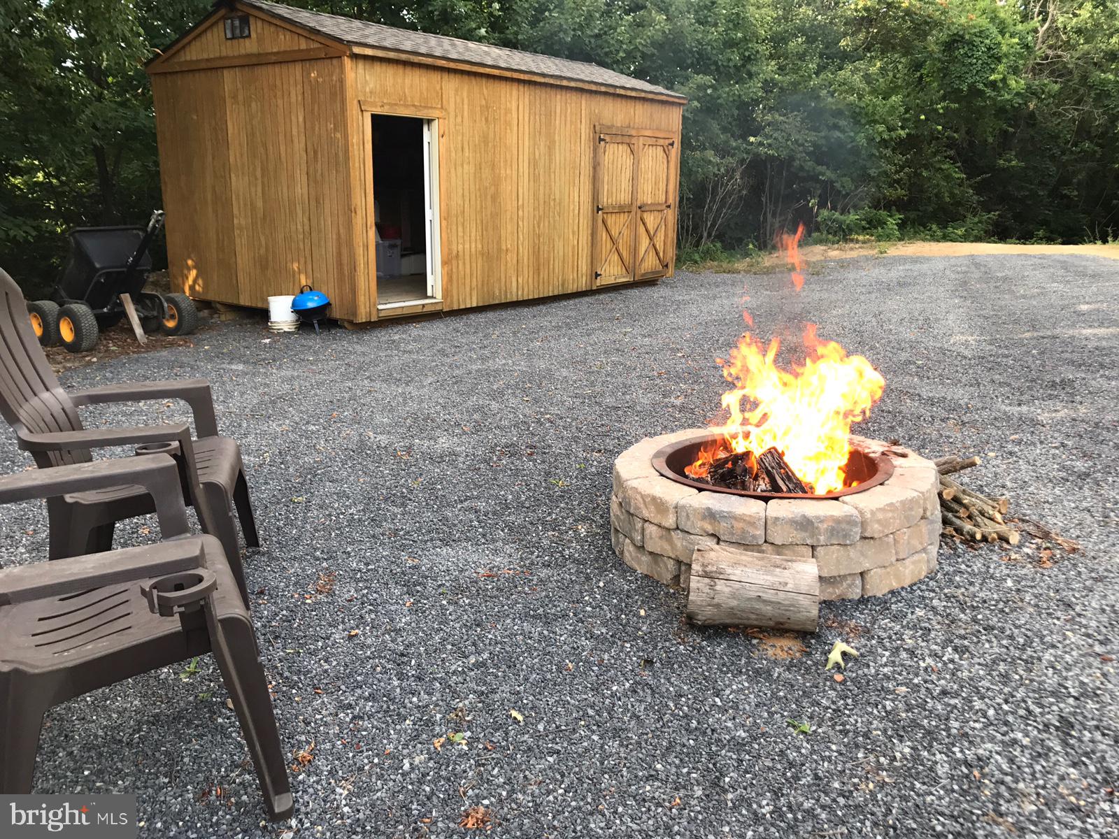 STONY MOUNTAIN LODGE - Land