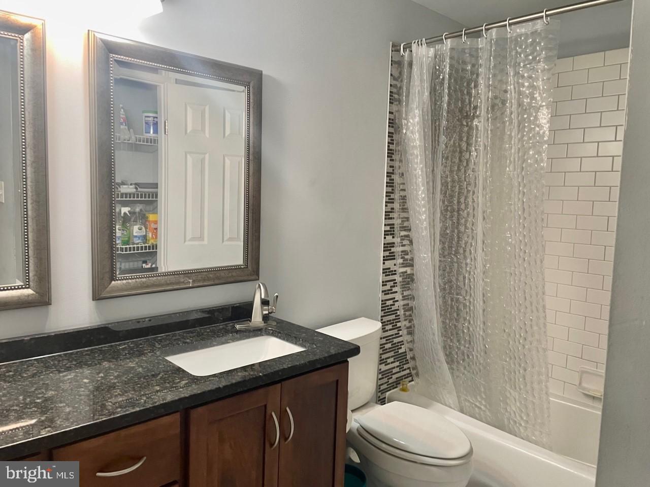 POINTE AT PARK CENTER - Residential Lease