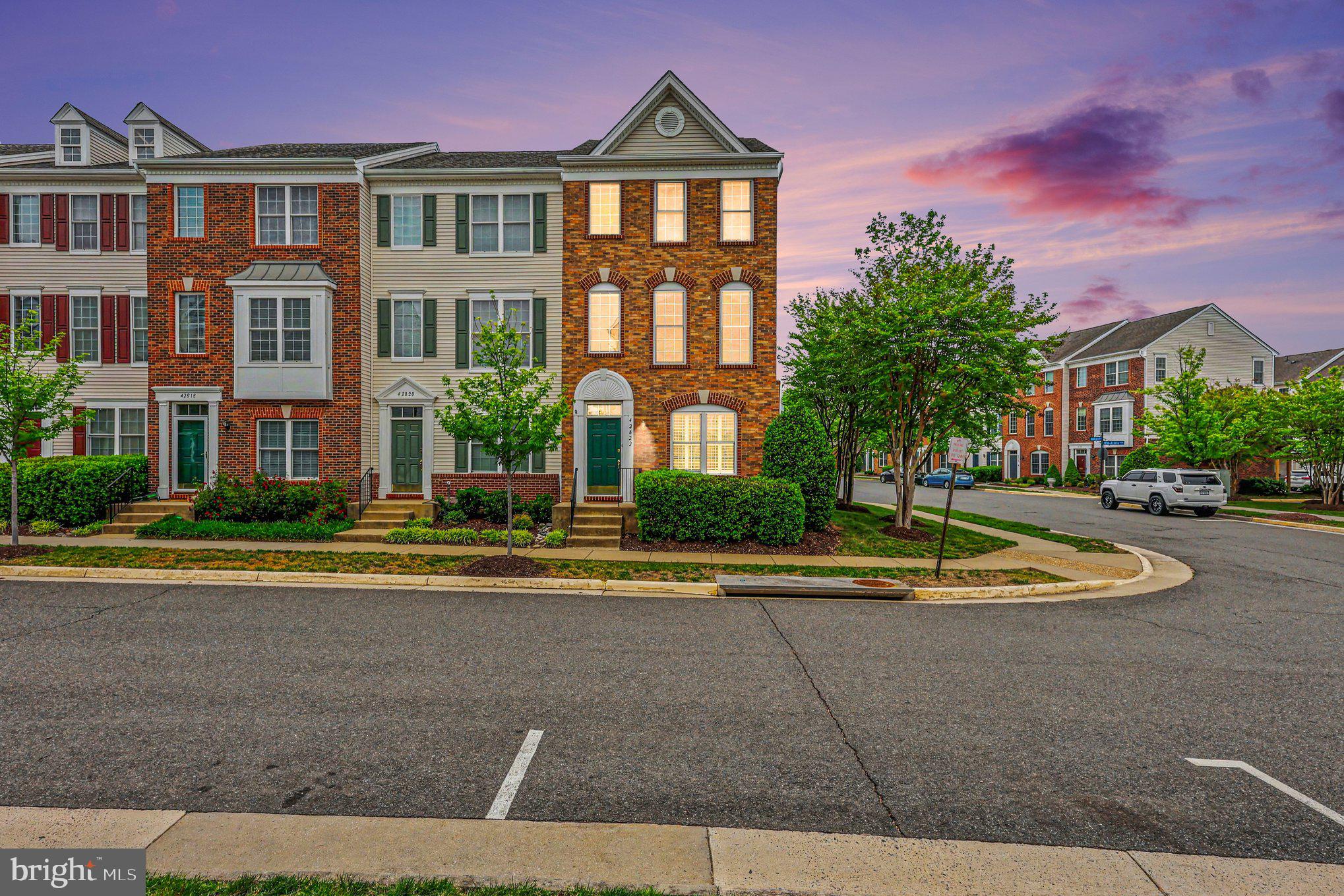 SOUTH RIDING - Residential