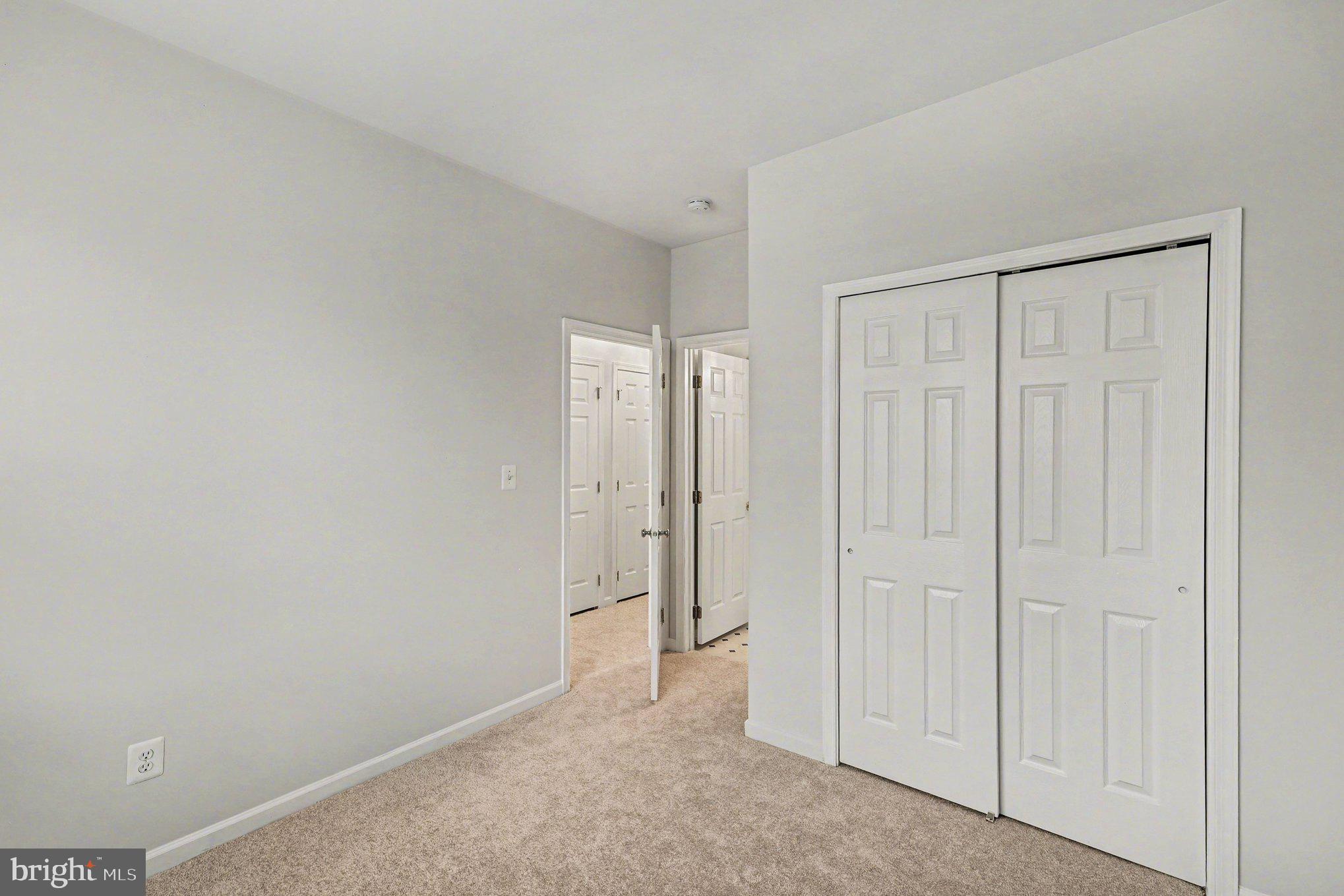 SOUTH RIDING - Residential