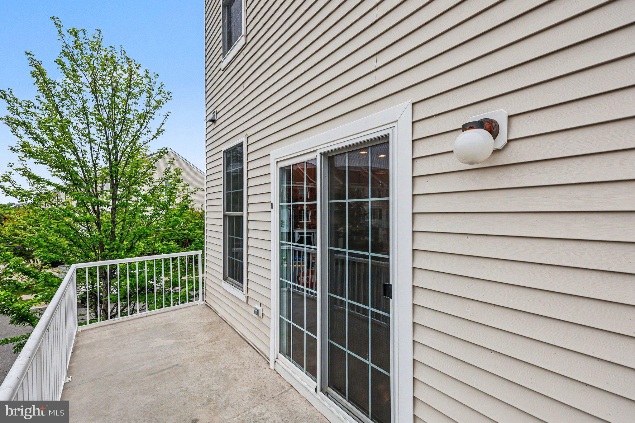SOUTH RIDING - Residential
