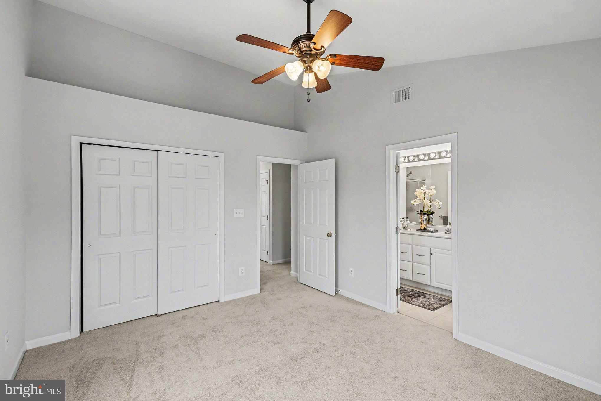 SOUTH RIDING - Residential