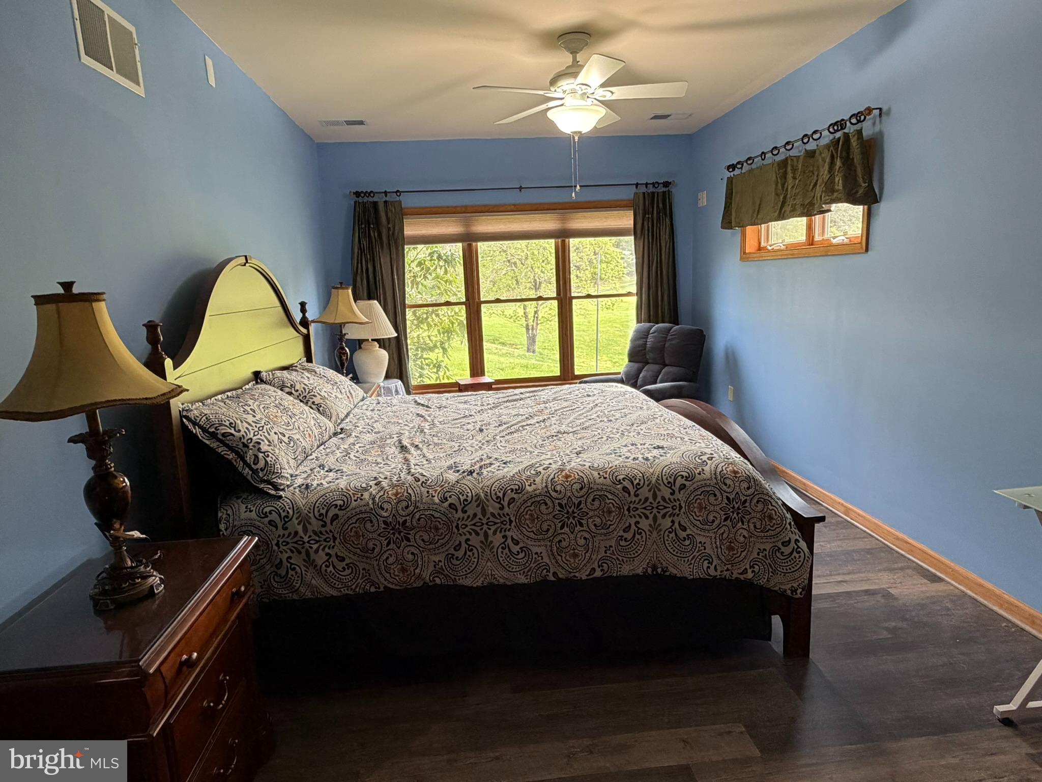 THE WOODS - Residential