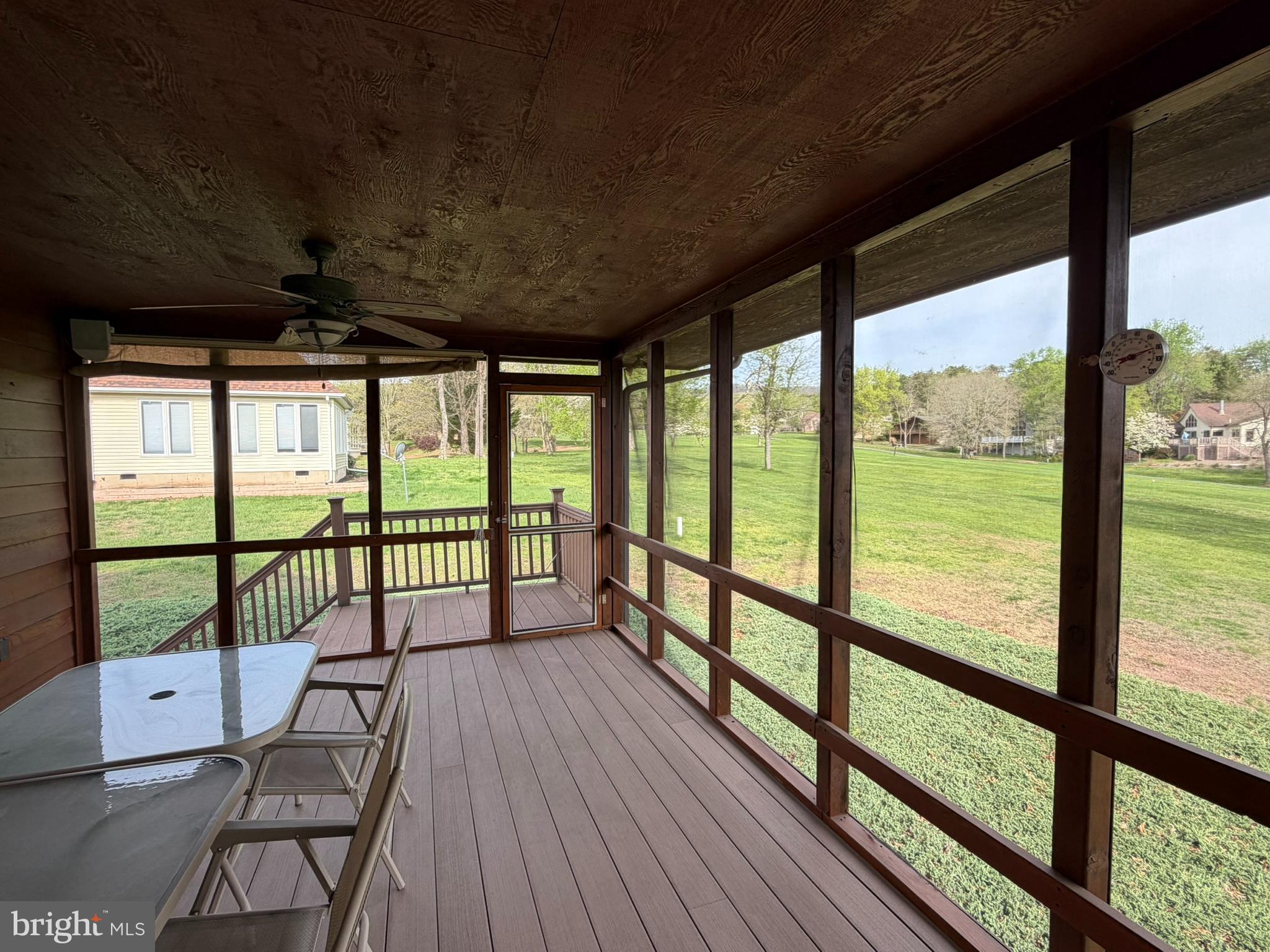 THE WOODS - Residential