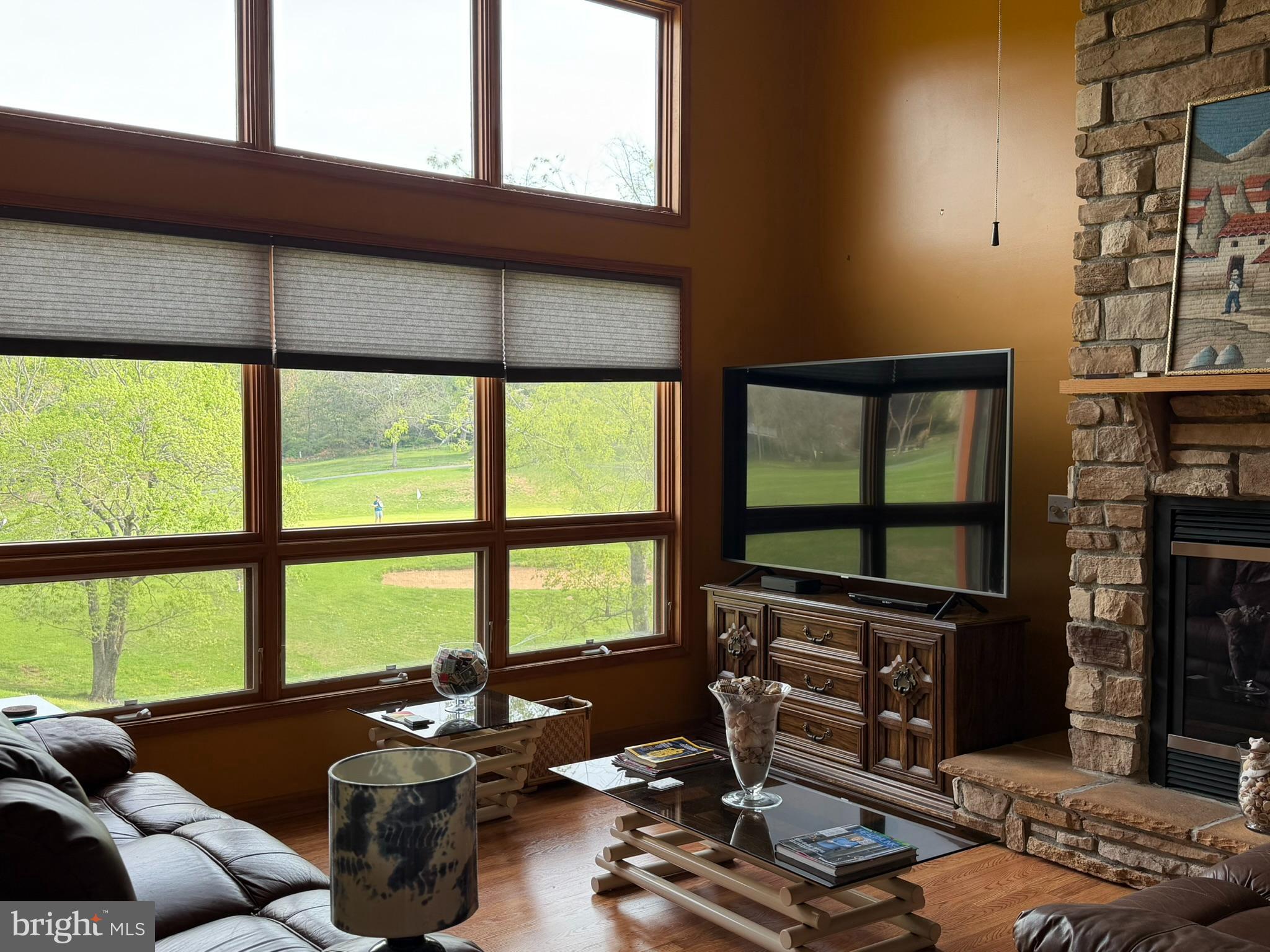 THE WOODS - Residential